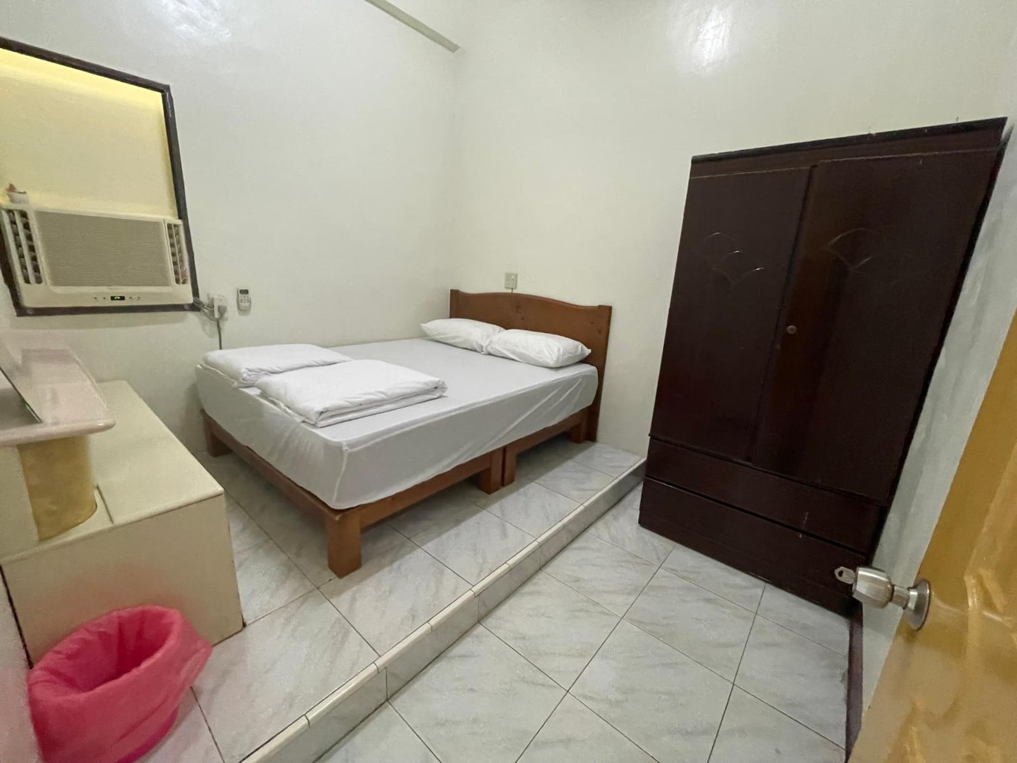 Happy Home Backpacker photo 9