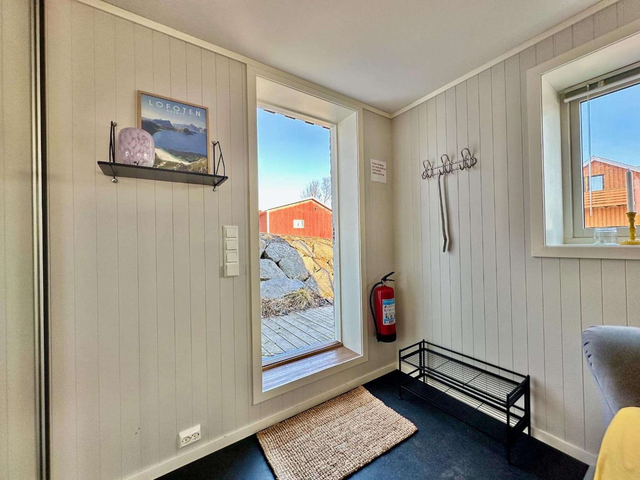 Leknes Airport Apartment photo 6