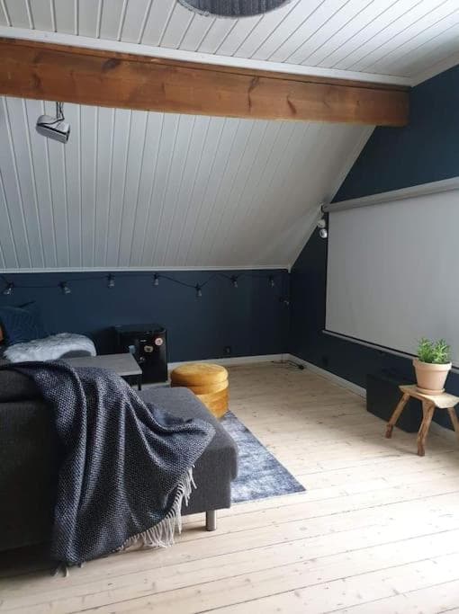 Romslig og særegent hus photo 4
