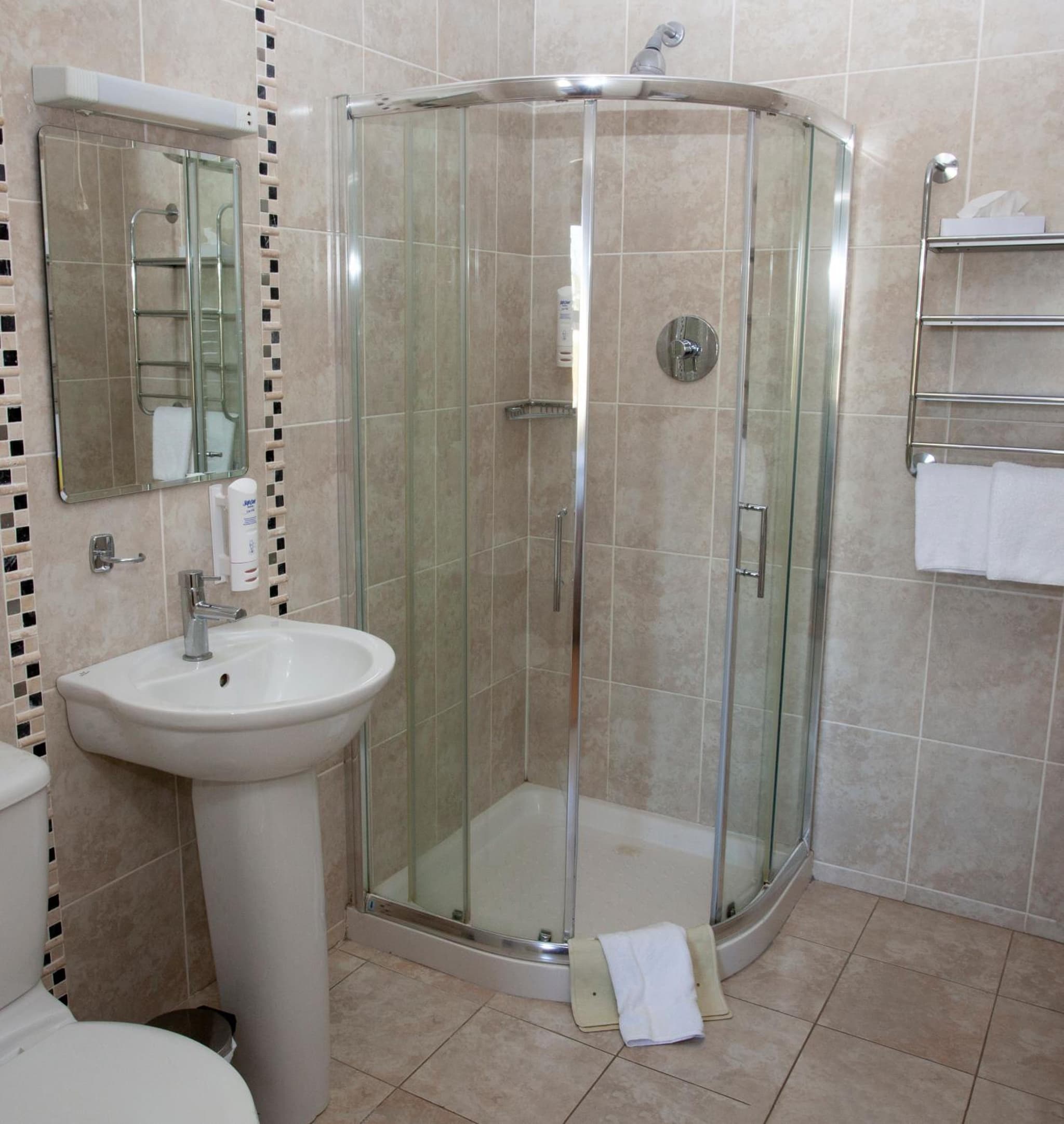 Knightsbrook Hotel Courtyard Accommodation photo 4