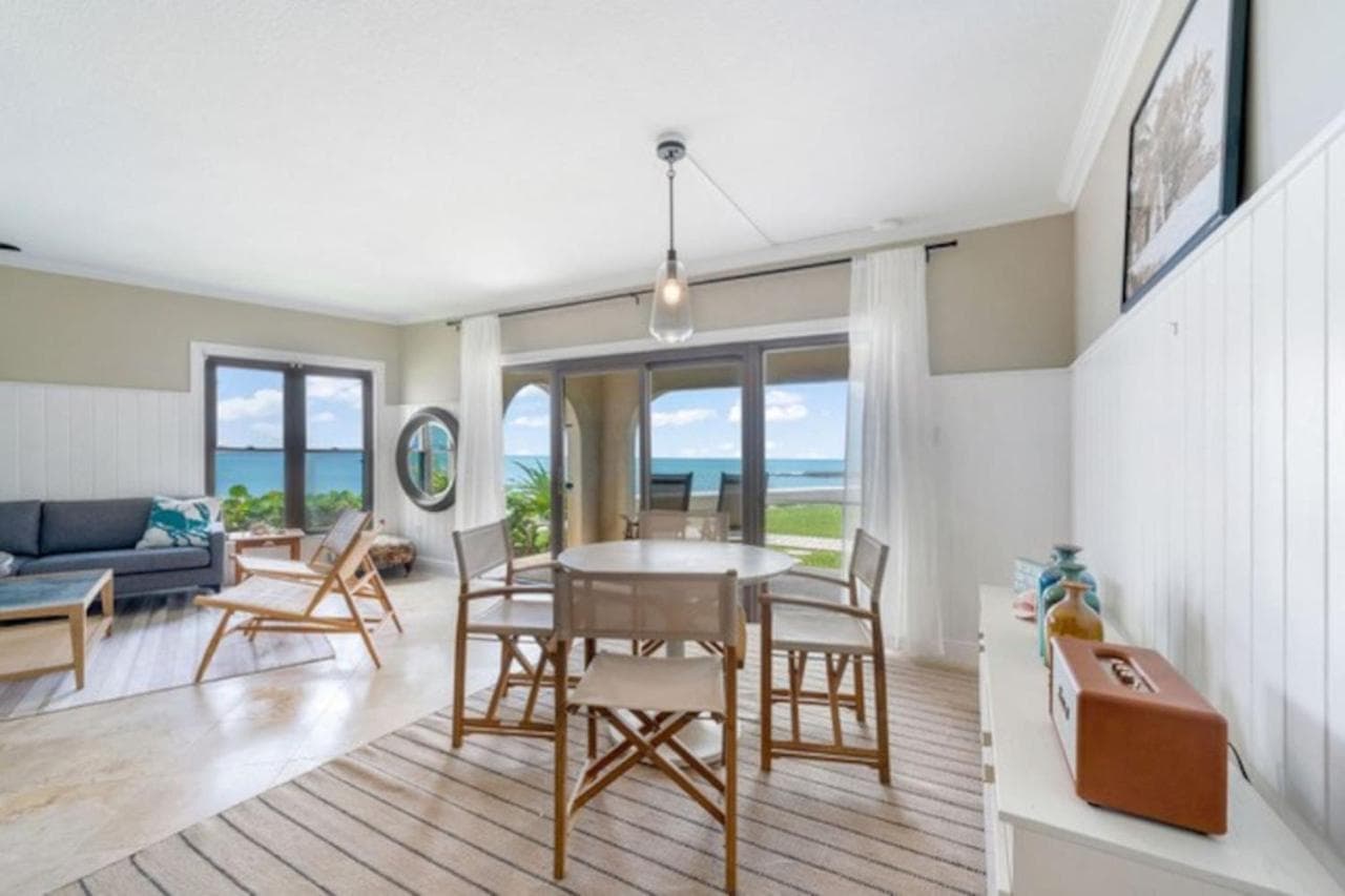 George Town Villas 118