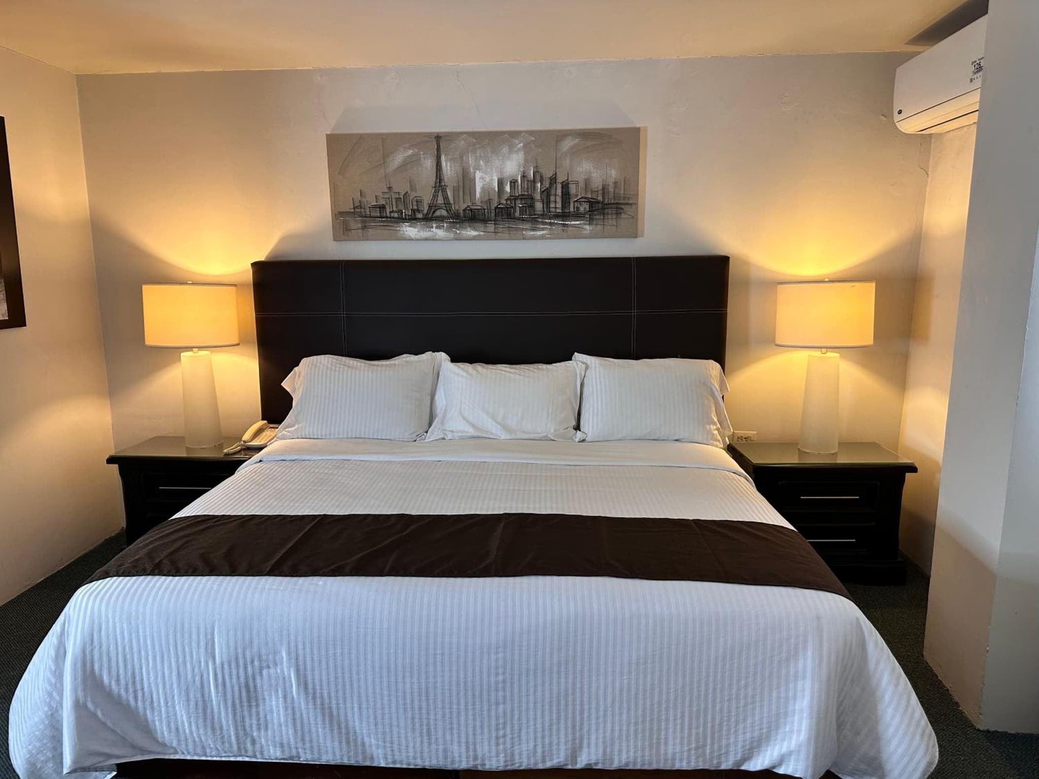 Hotel del Fresno photo 7