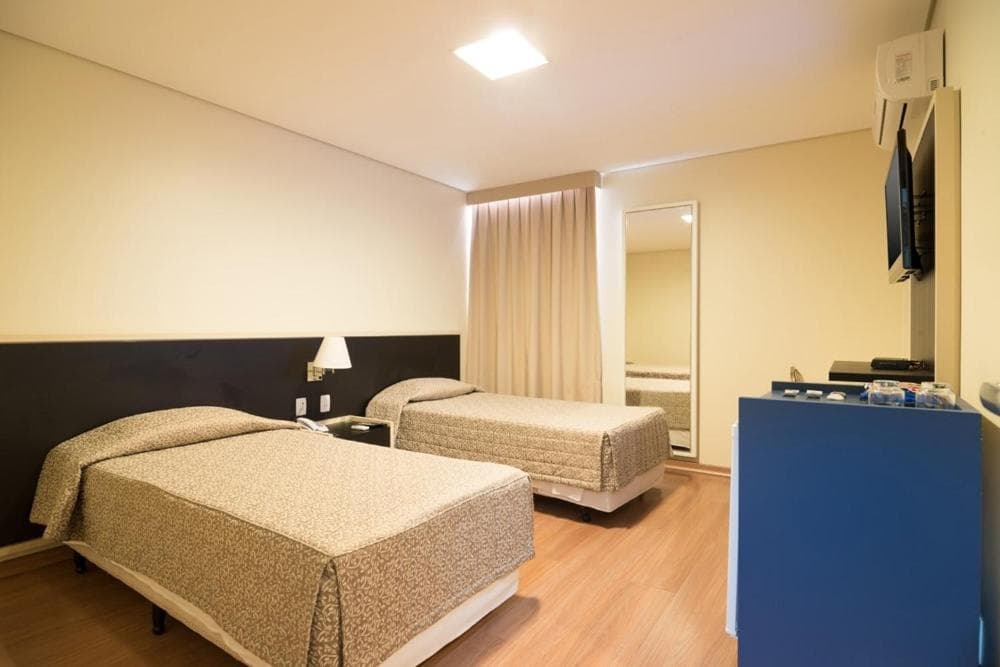 Hotel Financial photo 3
