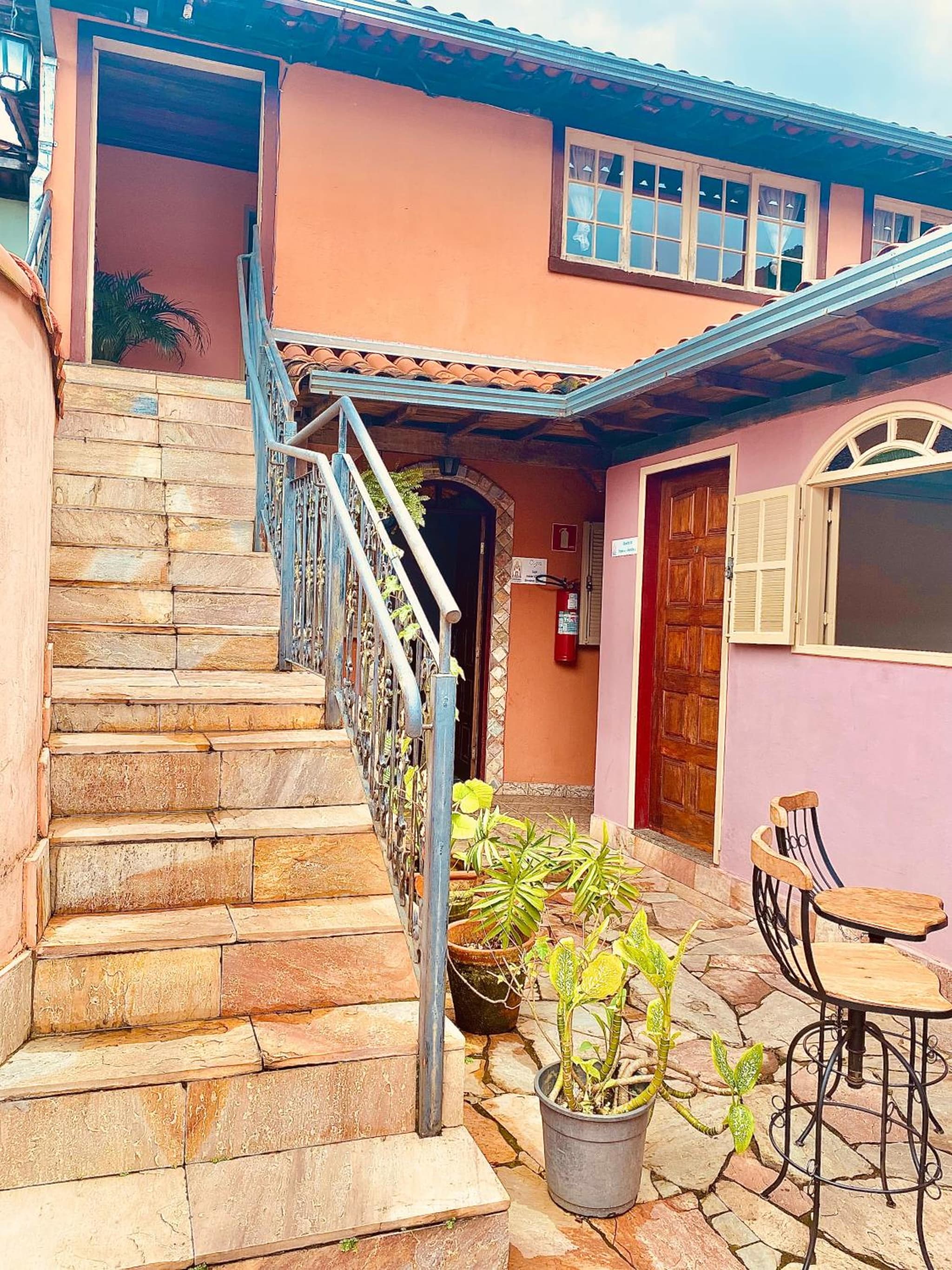 Pertinho do CENTRO - Hospedaria Vila Rica - Excelente Custo Benefício