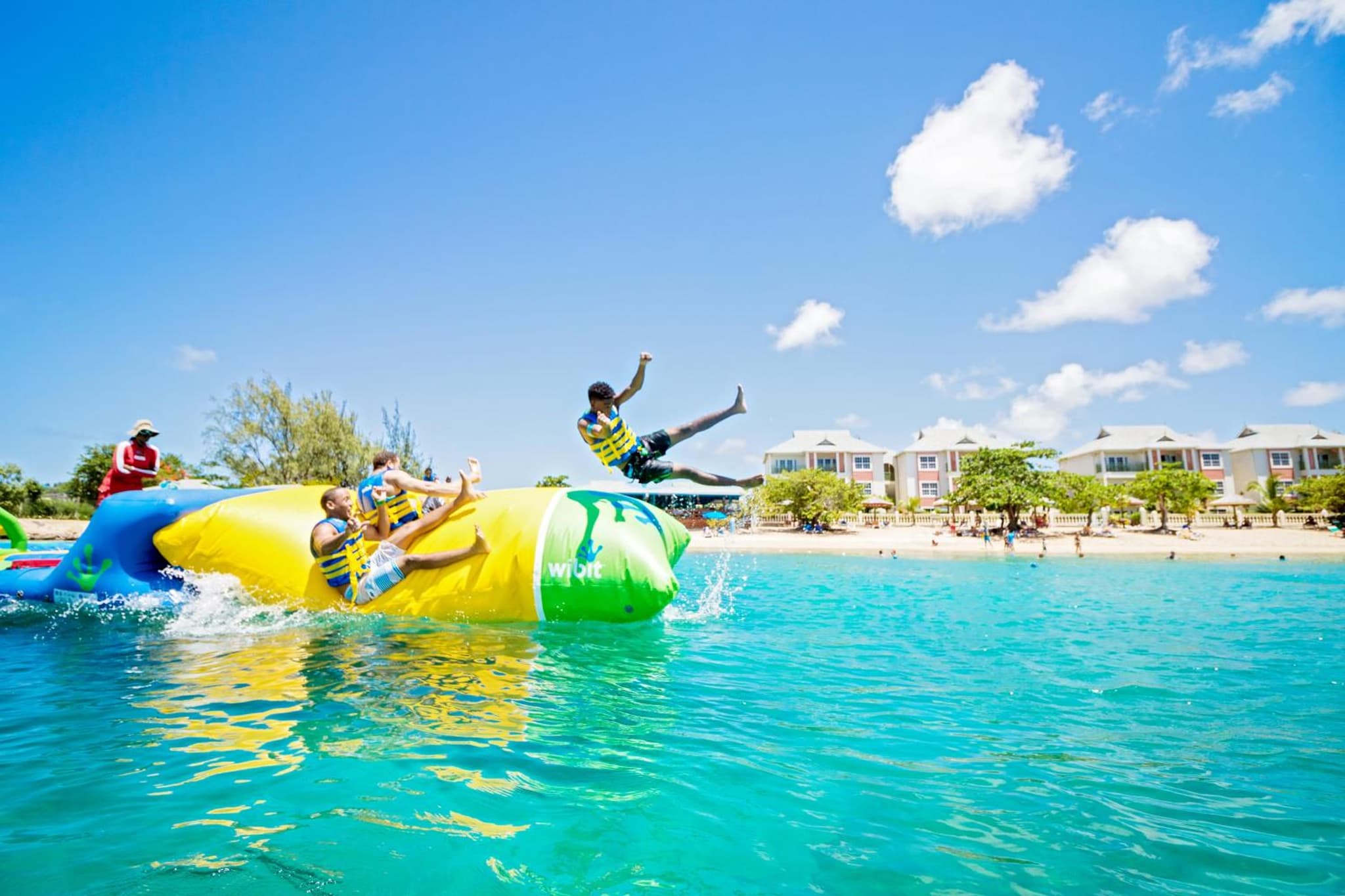 Bay Gardens Beach Resort and Spa photo 4