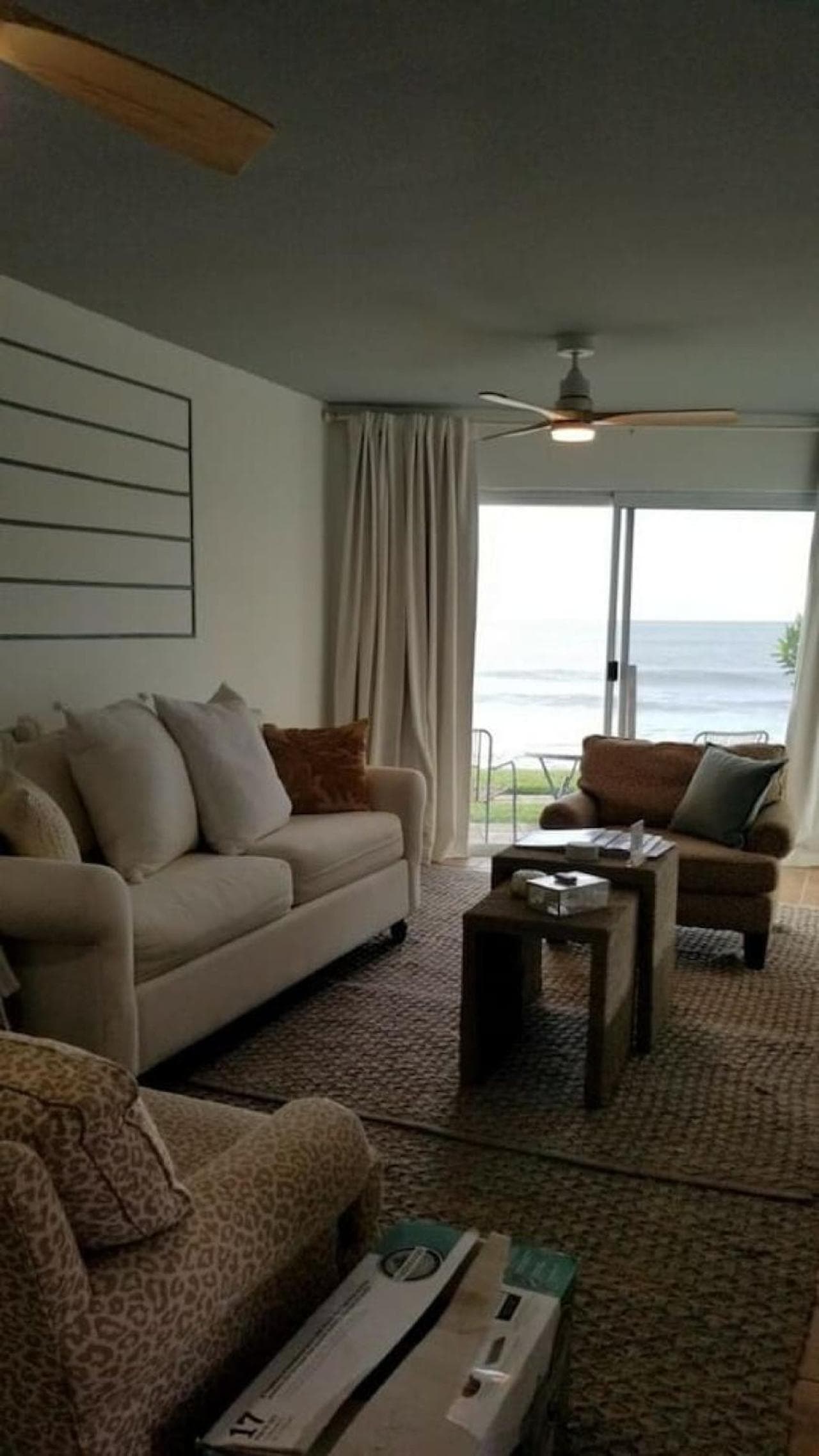 Beachfront Luxury Apartment photo 2