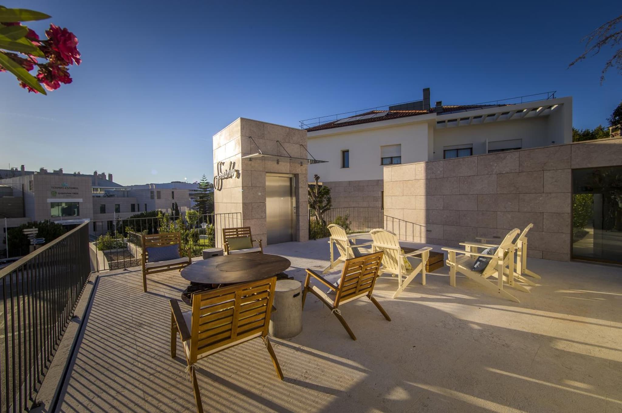 Somewhere - Estoril Guesthouse photo 8
