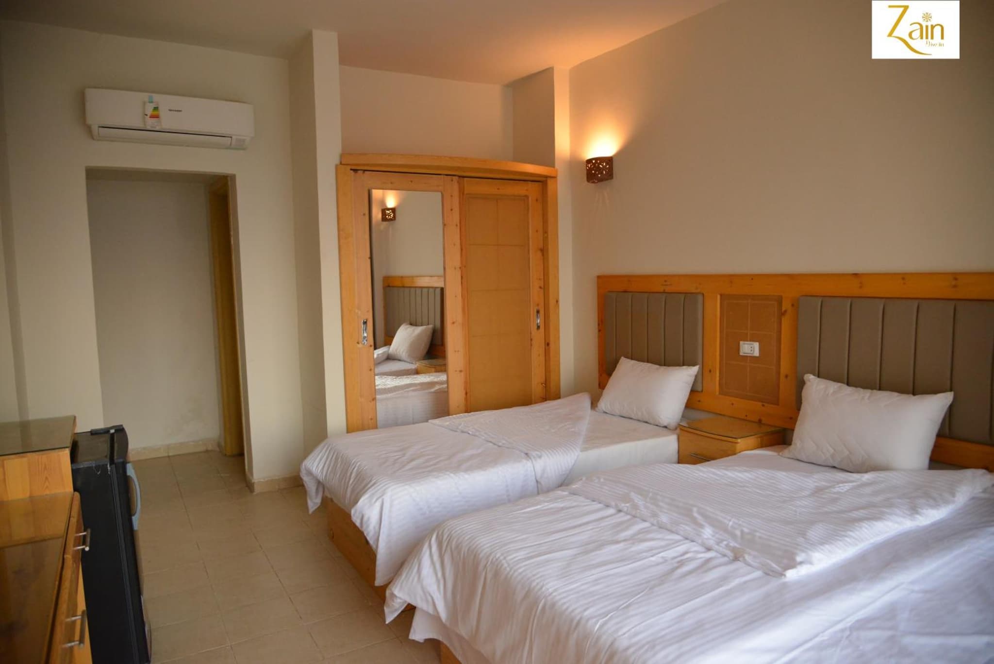 Zain Dive Inn photo 7