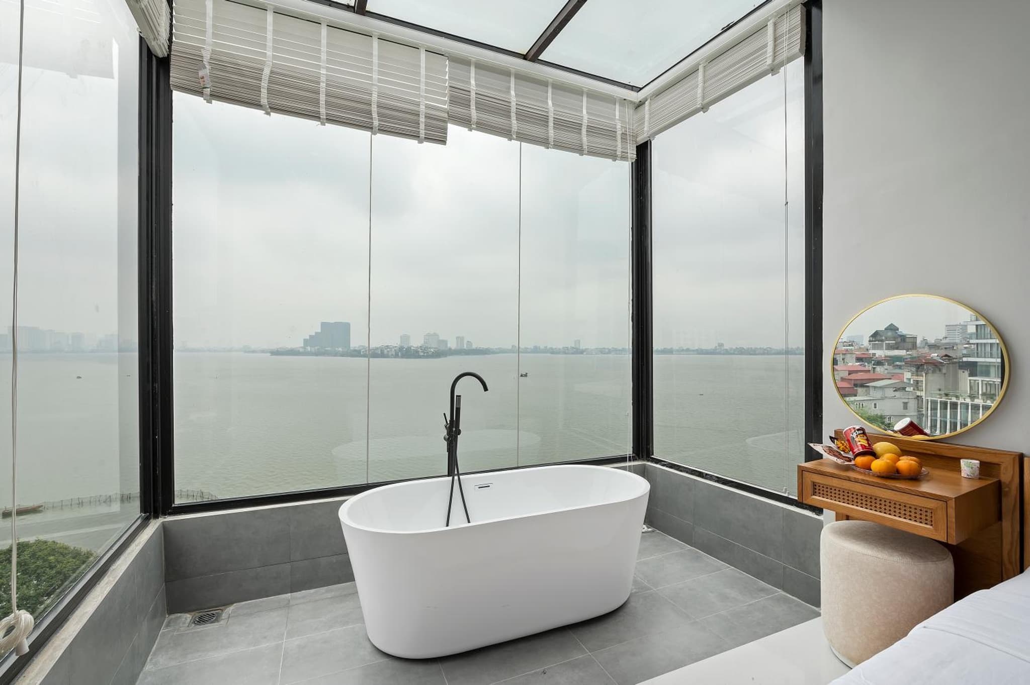 Lakeview Residence Hotel