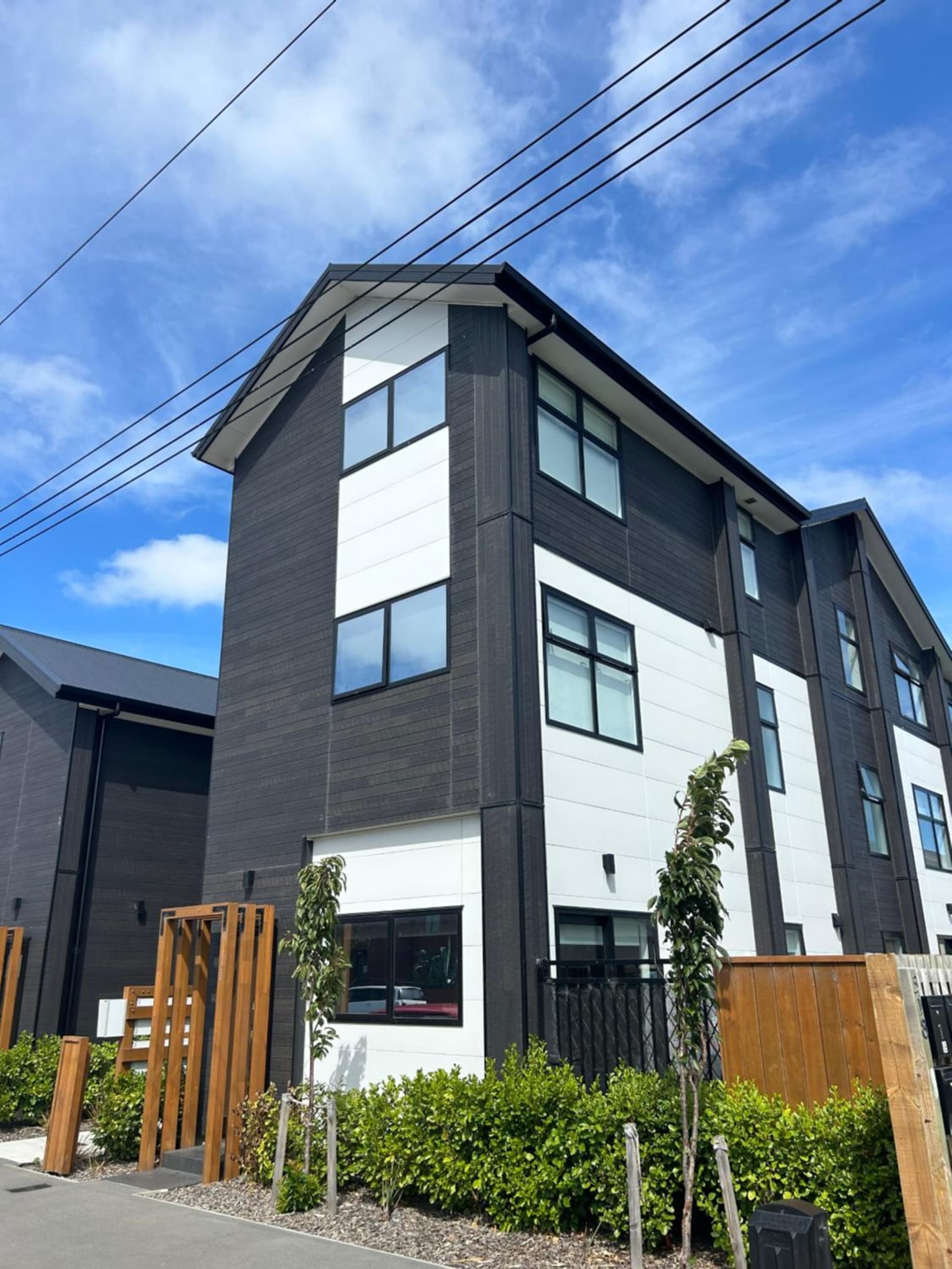 Spacious Inner City Townhouse photo 7