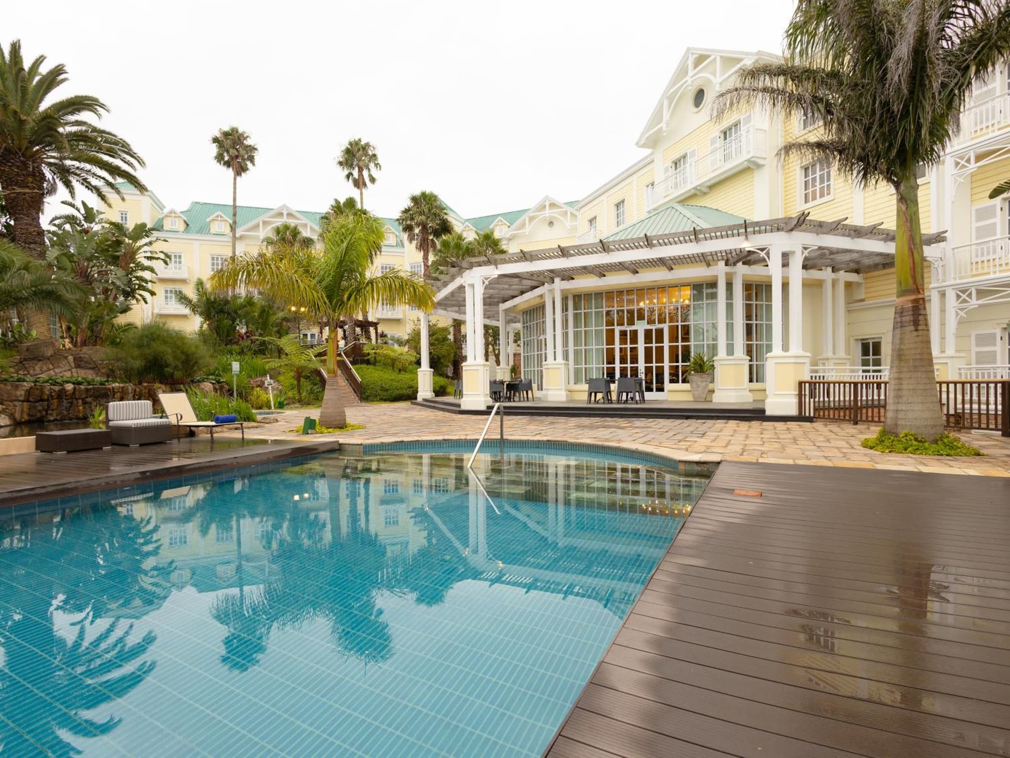 Hemingways Hotel photo 8