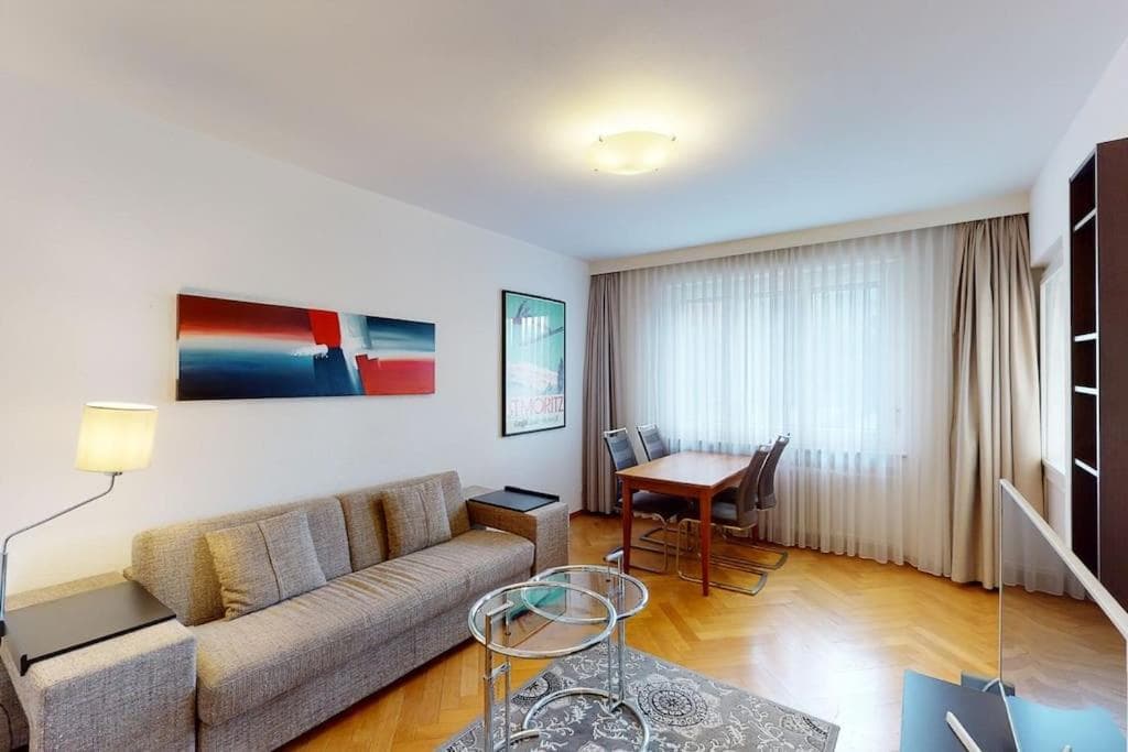 Executive 1 bedroom flat, city center (Hammer 1)