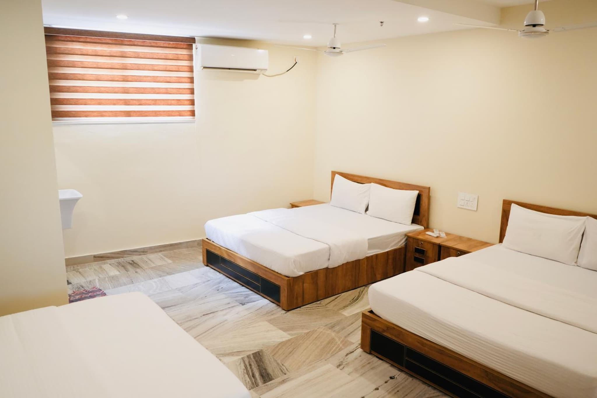 Kalanad Residency And Convention Centre photo 3