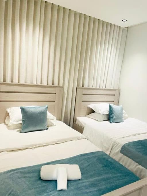 Spacious new 2 bedroom Apt-in amazing location B33 photo 2