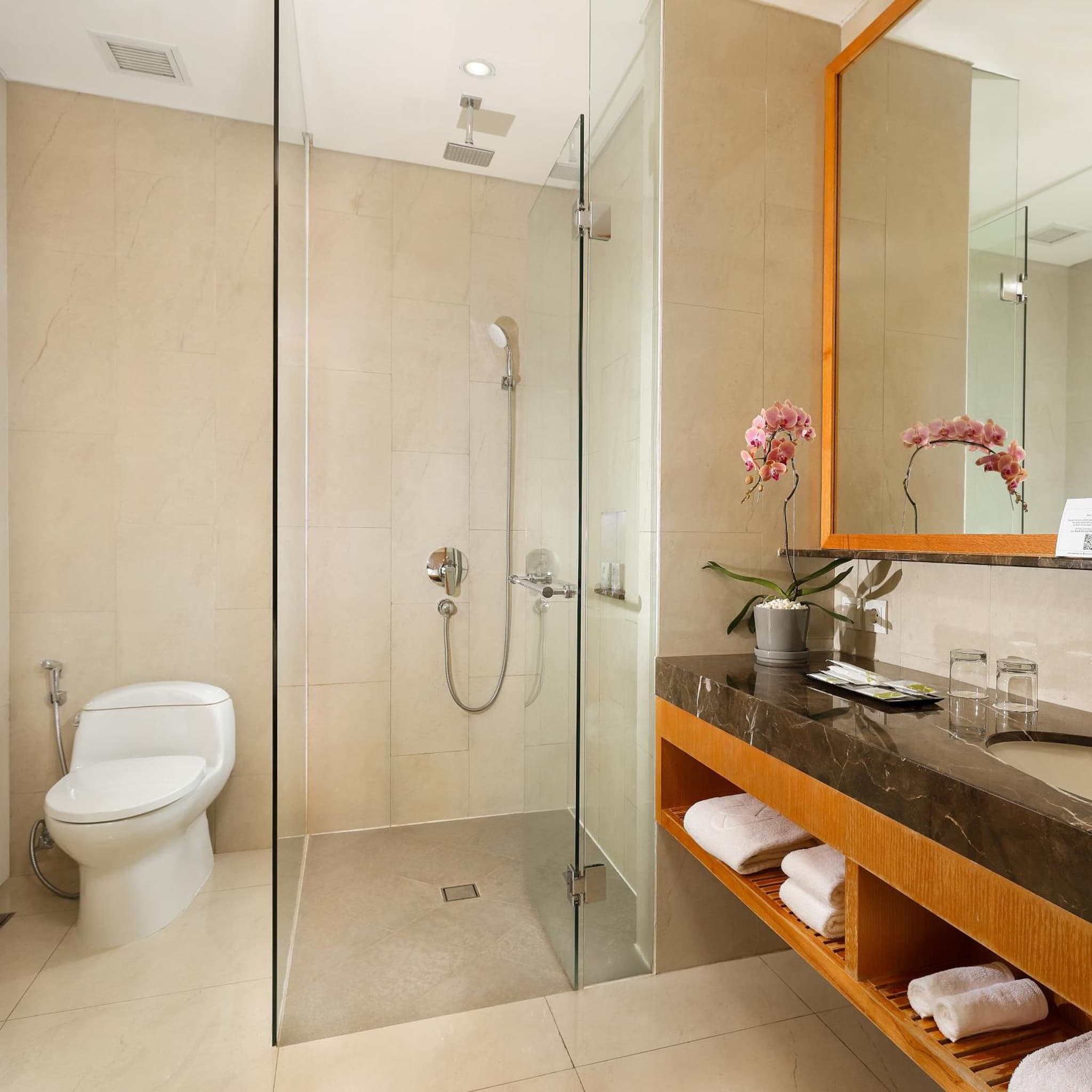 Resinda Hotel Karawang photo 7