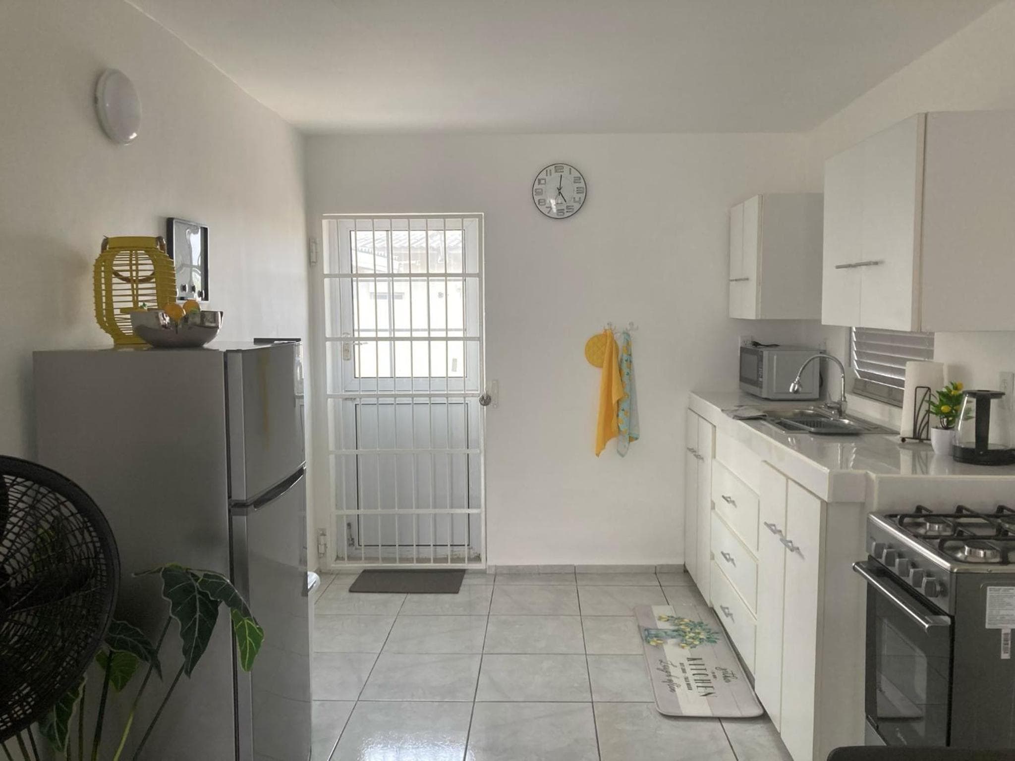 Blissful Breeze Apartments photo 9