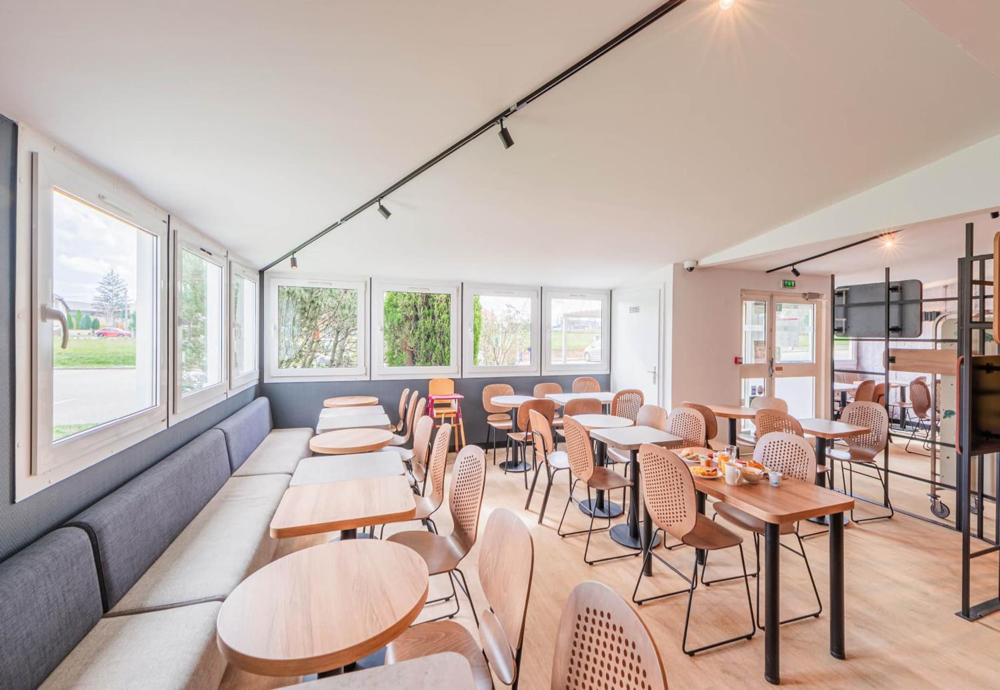 B&B HOTEL Mulhouse Sausheim photo 2