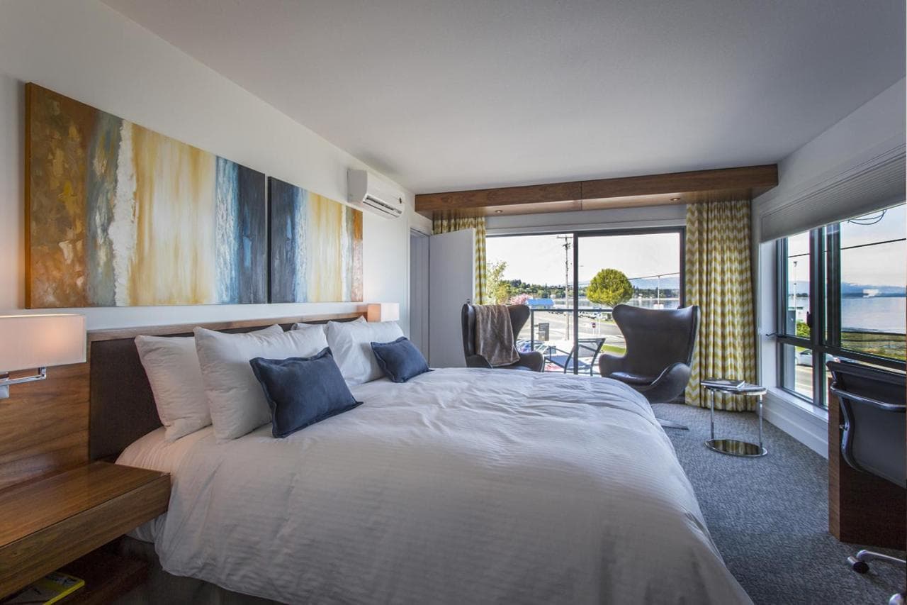 Qualicum Beach Inn photo 7
