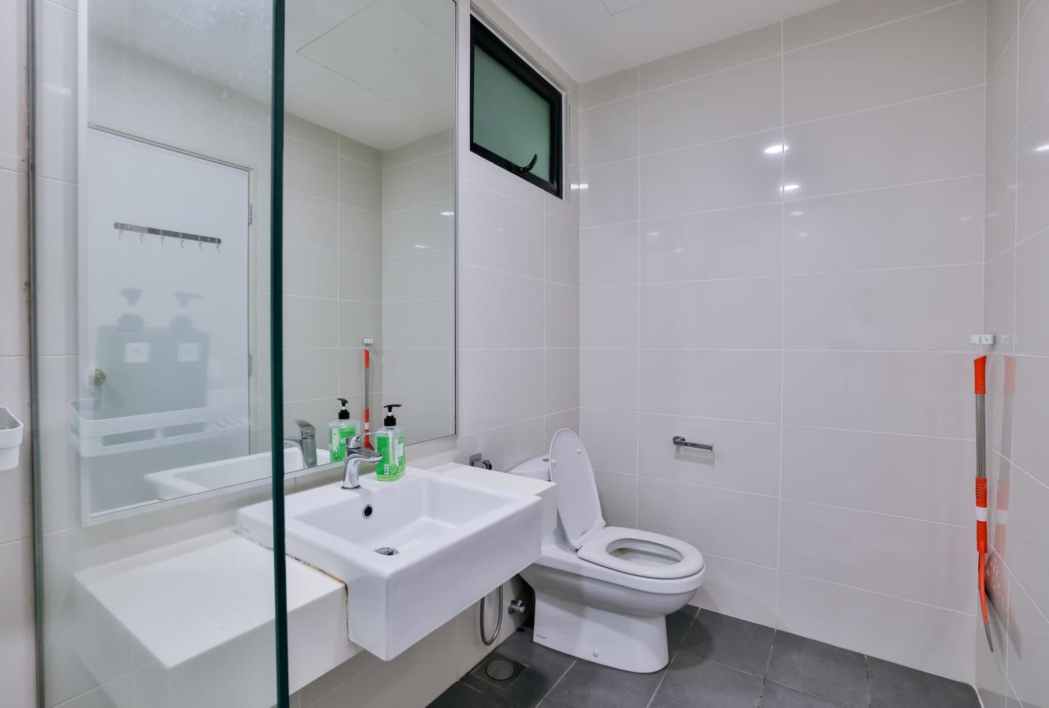 Midvalley Southkey Mosaic 2BR Suite Homestay by Jfive photo 4