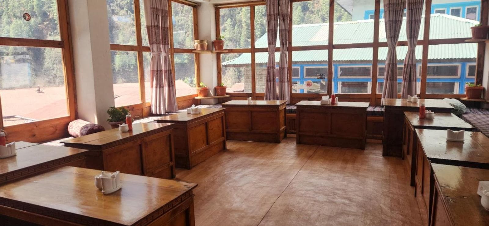 Shangri-la Guest House photo 6