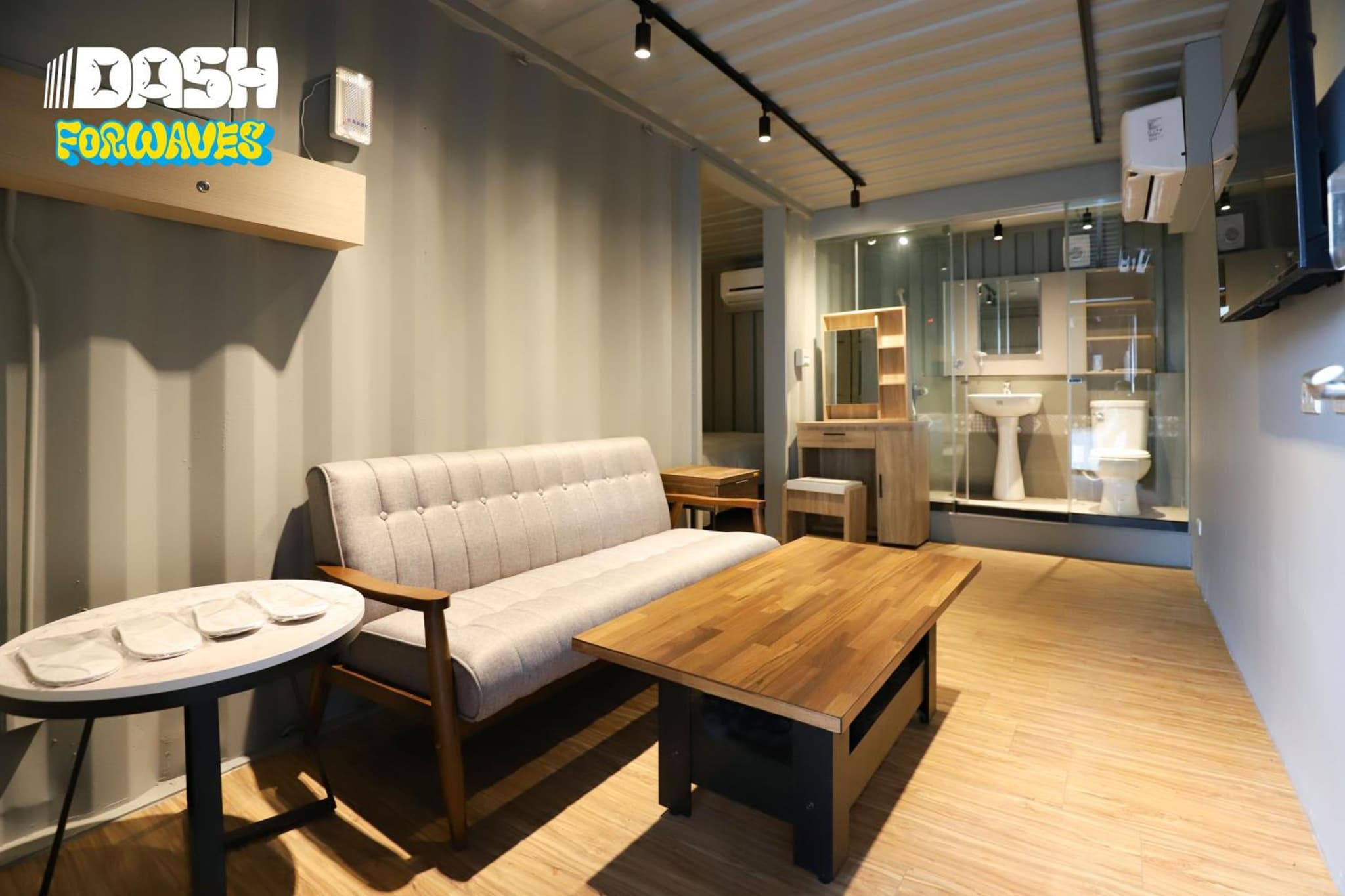 Dash Forwaves Hotel photo 6