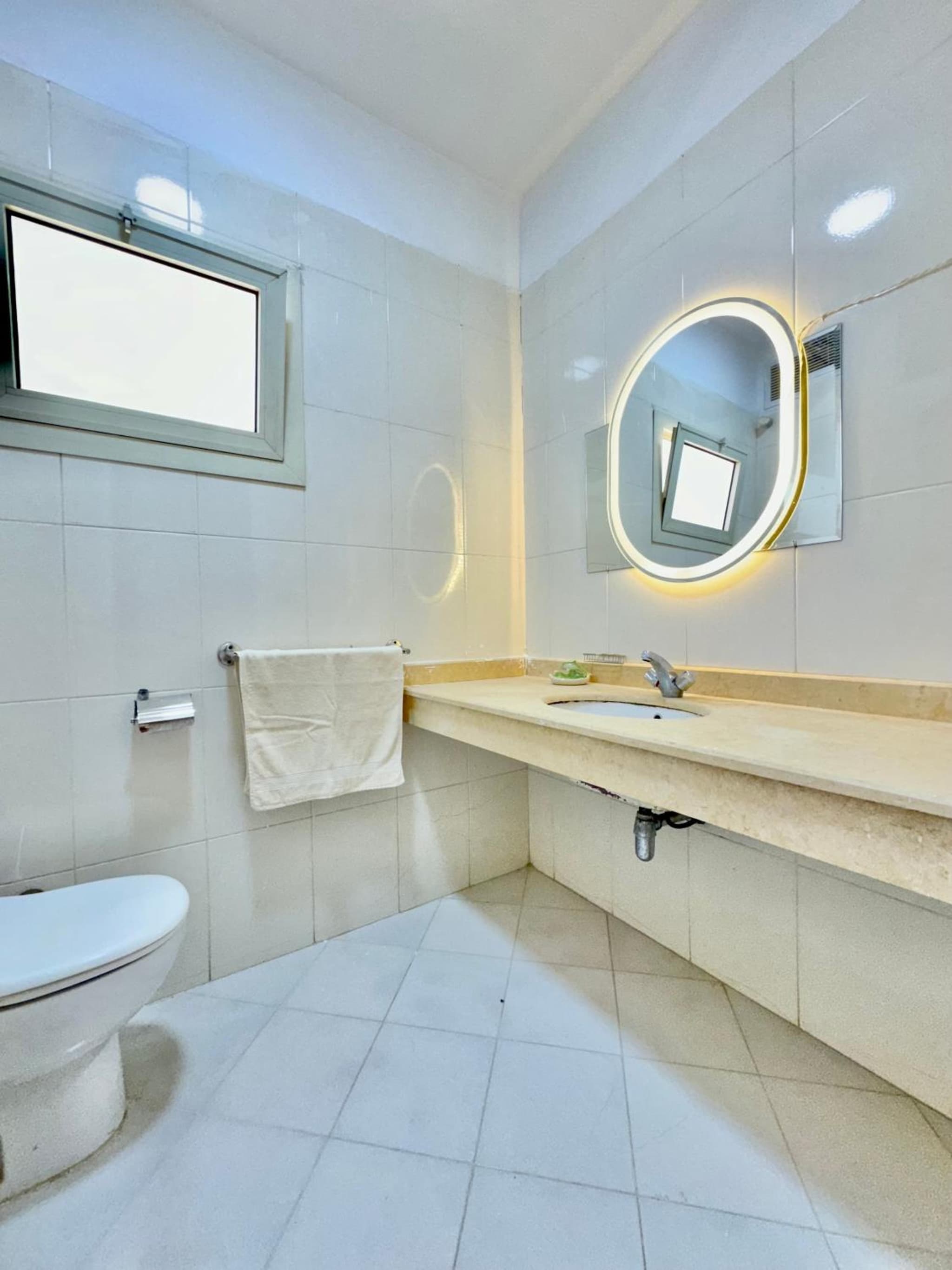 5-BRS Beachfront Standalone villa - Ein bay photo 7