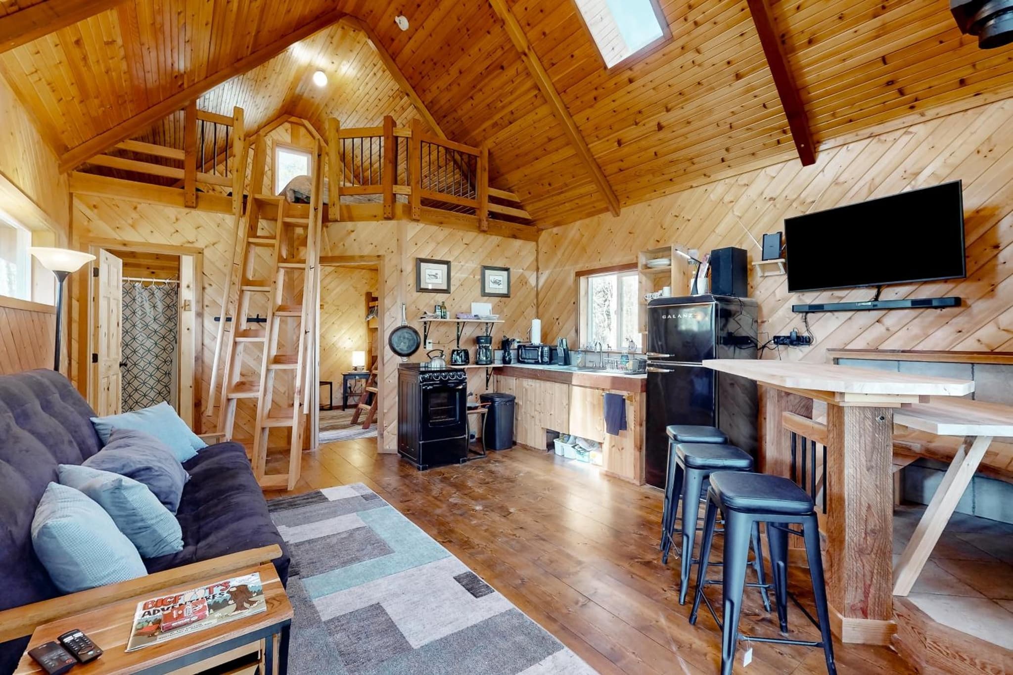 Romantic 15-Acre Hideout Near Foster Creek! photo 4