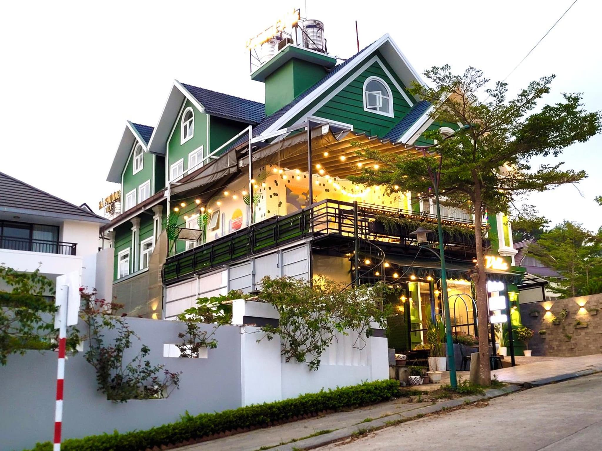 Carnival Villa