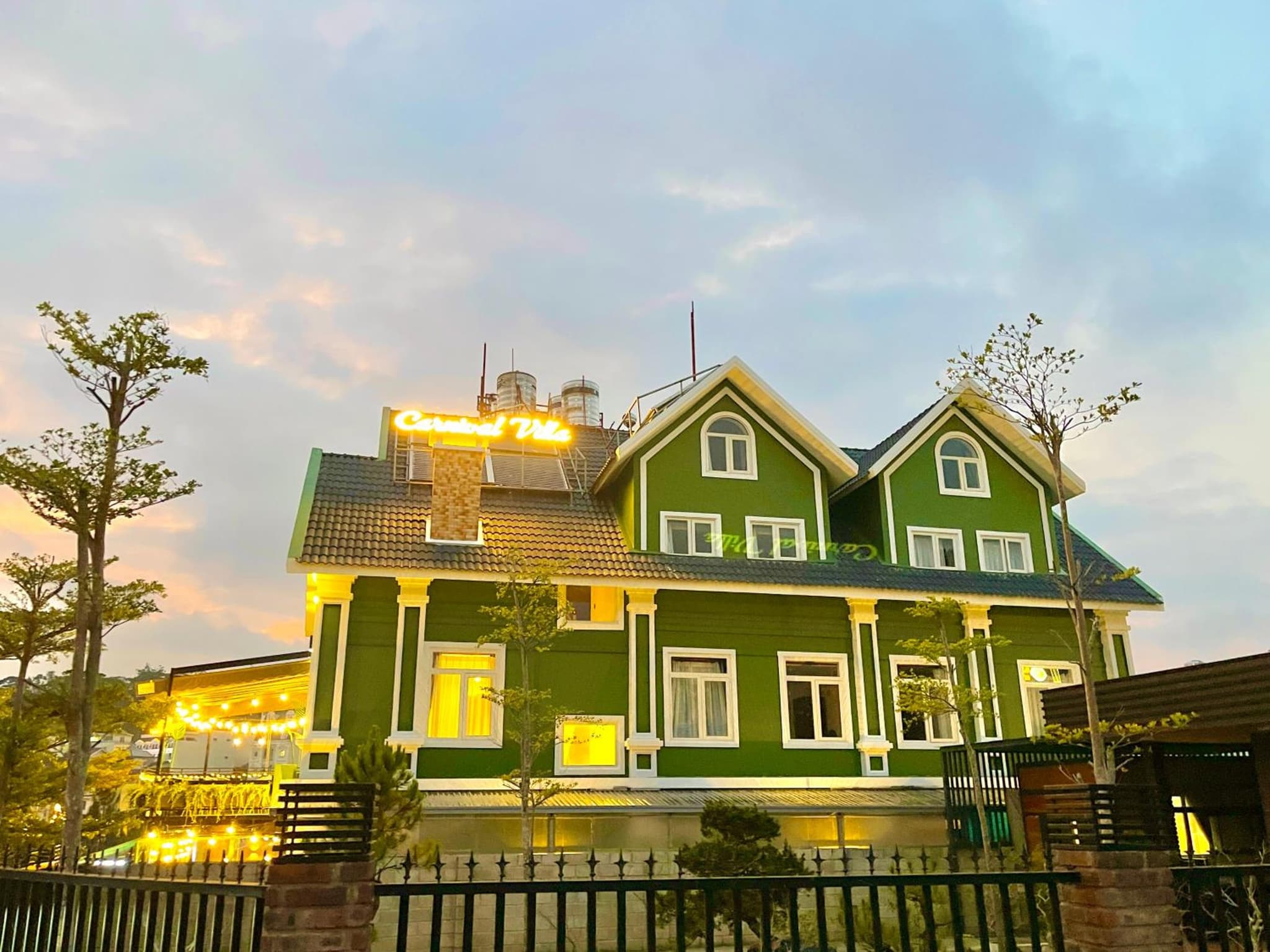 Carnival Villa photo 9