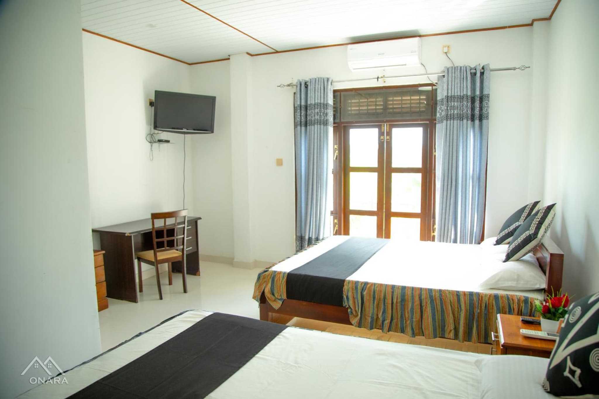 Onara Guest photo 4