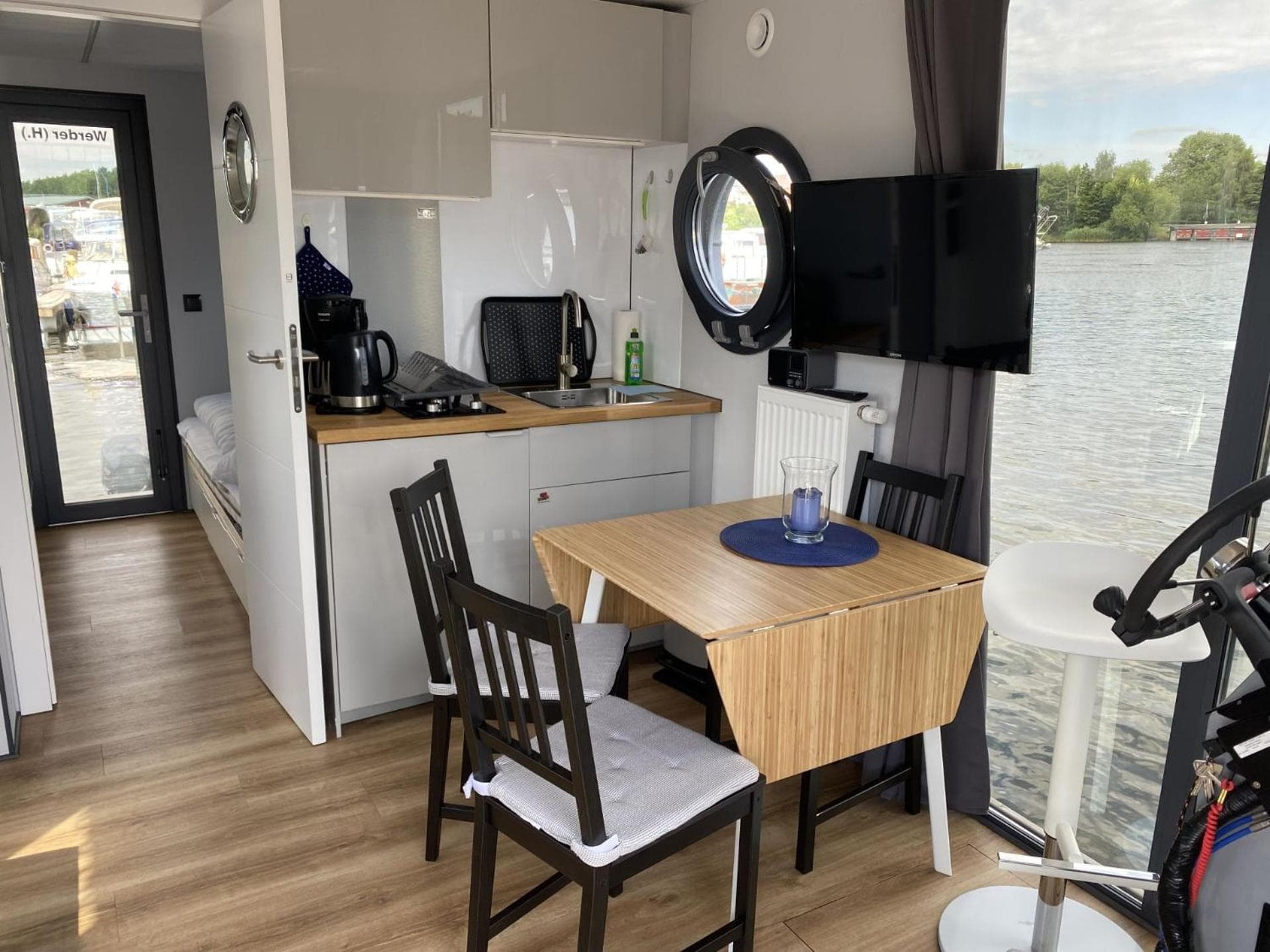 Husbåt photo 6