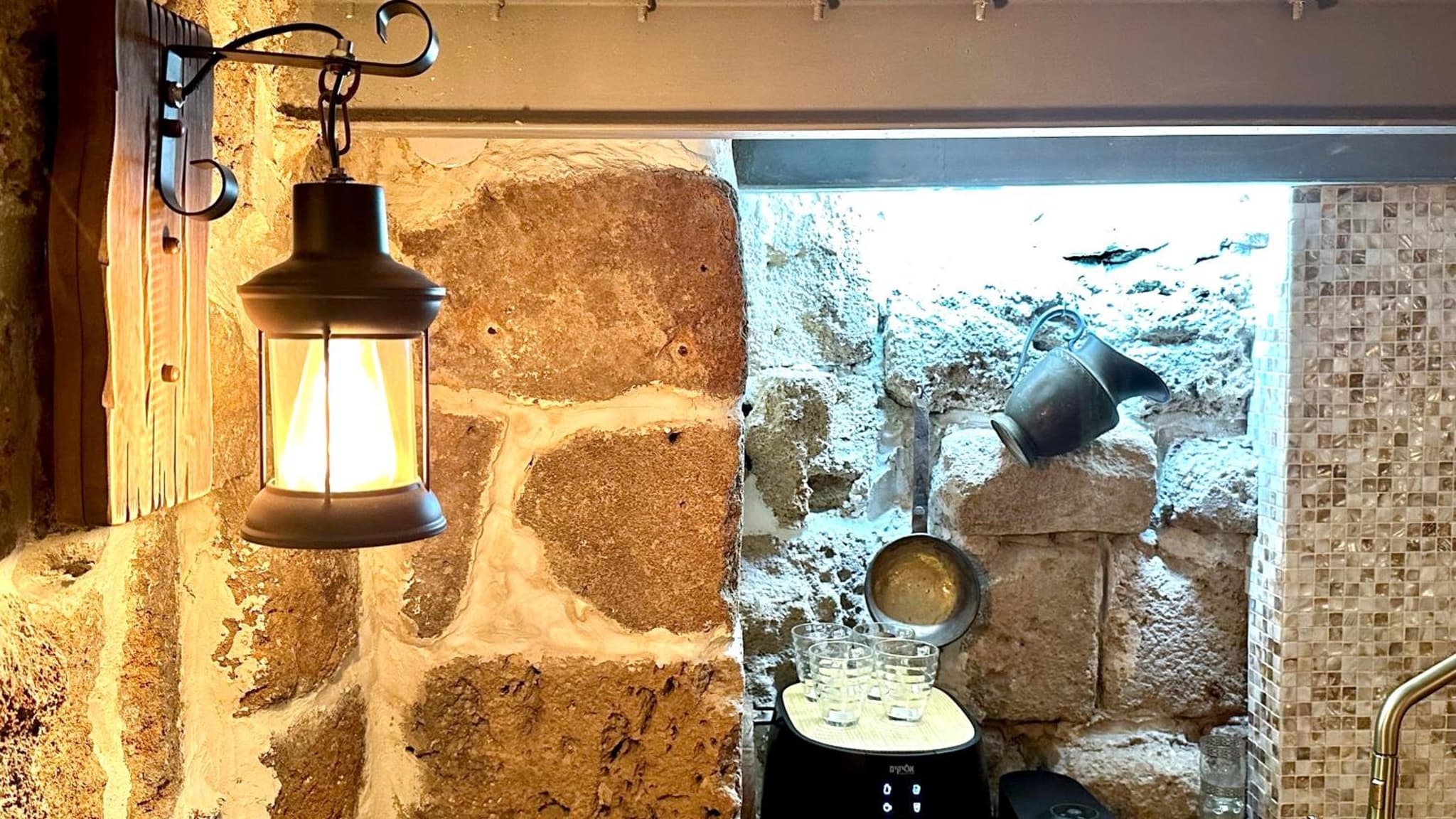 Fisherman's hut photo 6