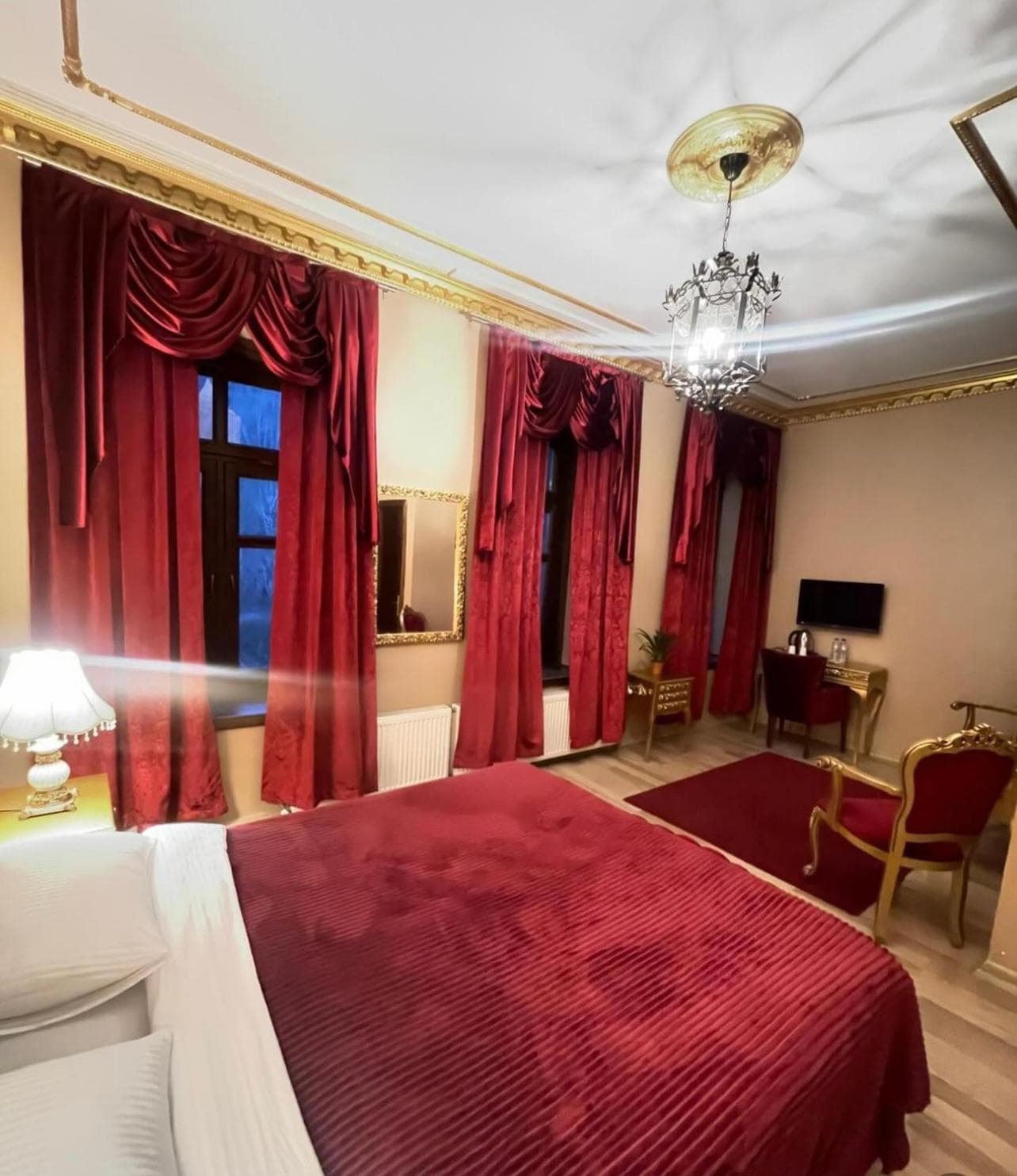 Katerina Palace 1877 photo 4
