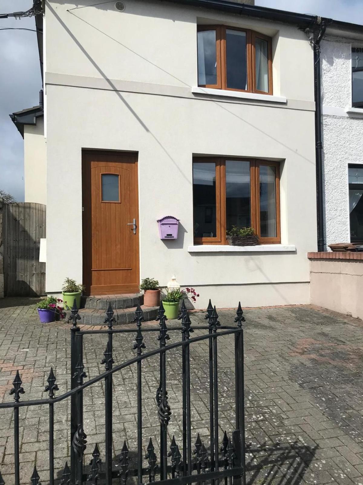 Spacious 3 bed townhouse in Dublin 12 photo 2
