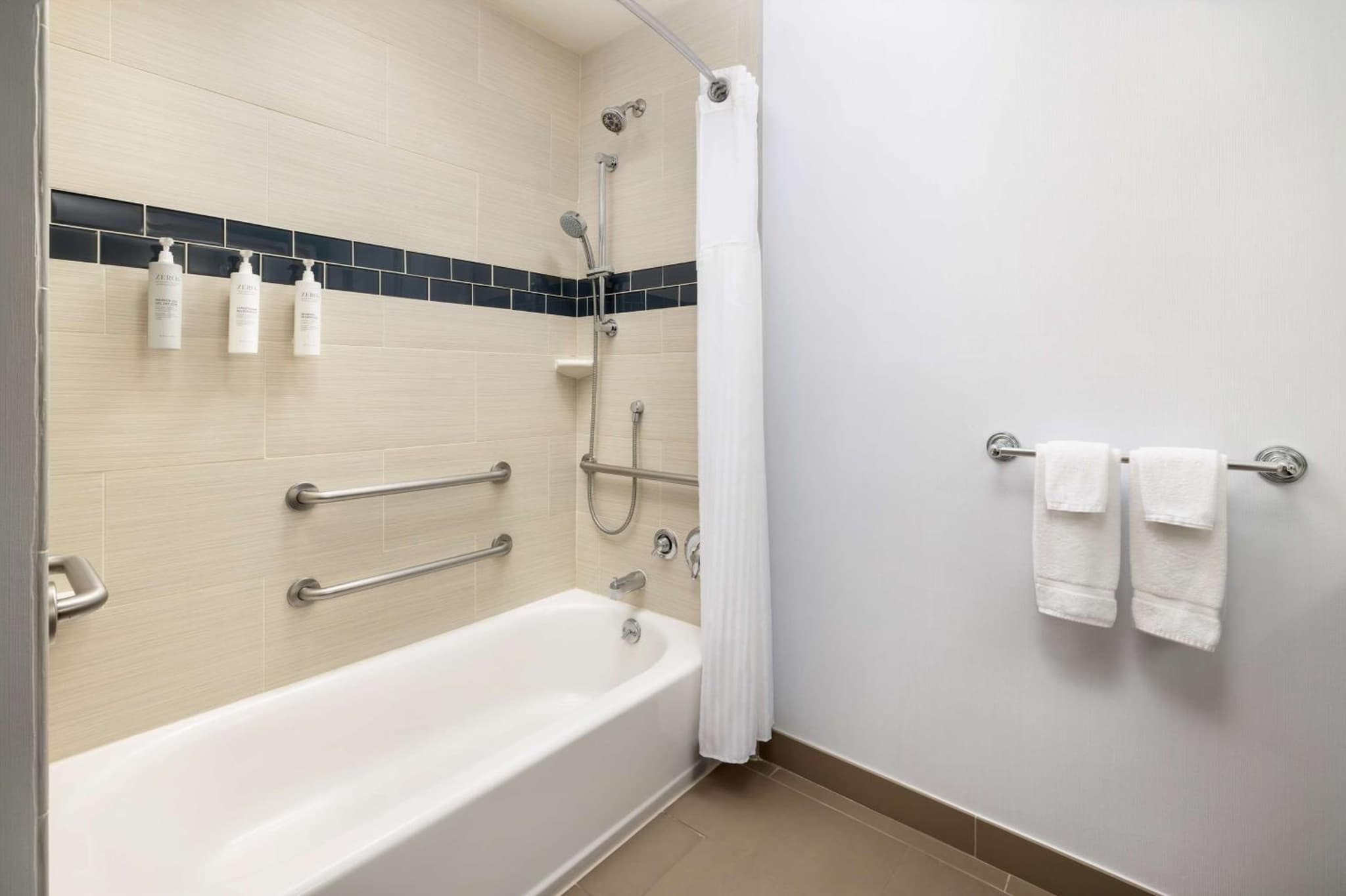 Hilton Garden Inn Palo Alto photo 3