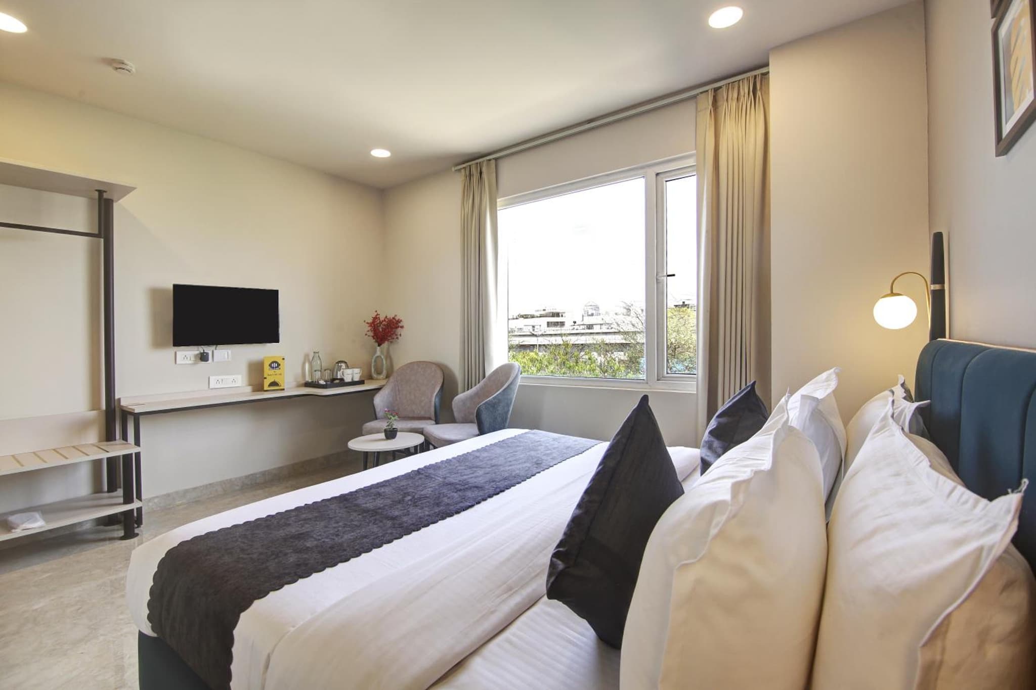 Saltstayz Select - Golf Course Road & Sector 27 photo 9