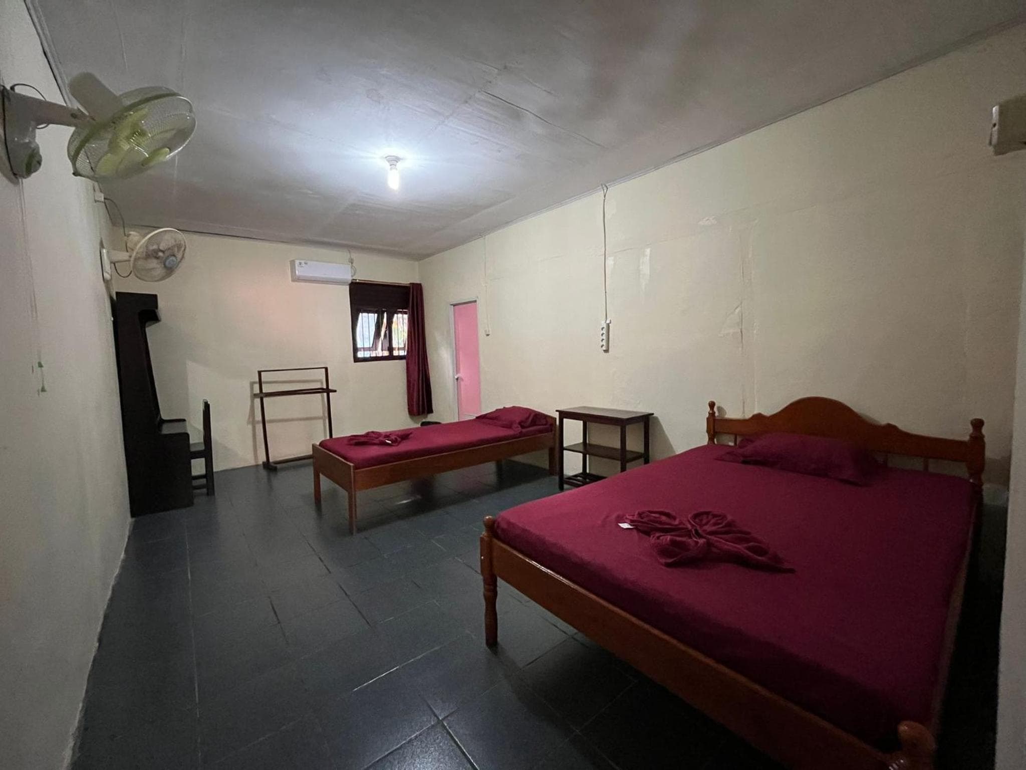 EL Homestay Bunaken photo 3