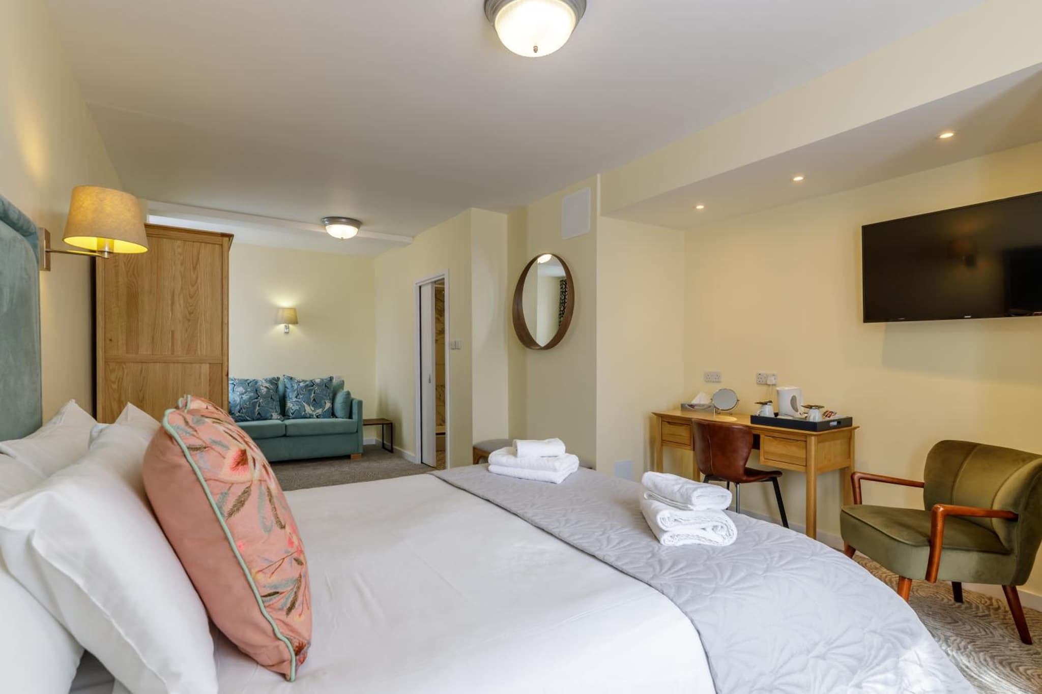 Swan Revived Hotel photo 5