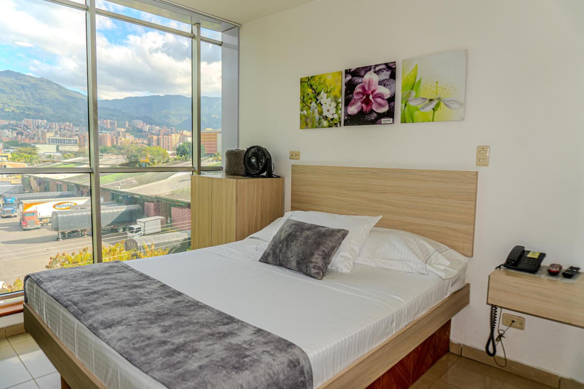 Hotel Alcaravan Medellín photo 3