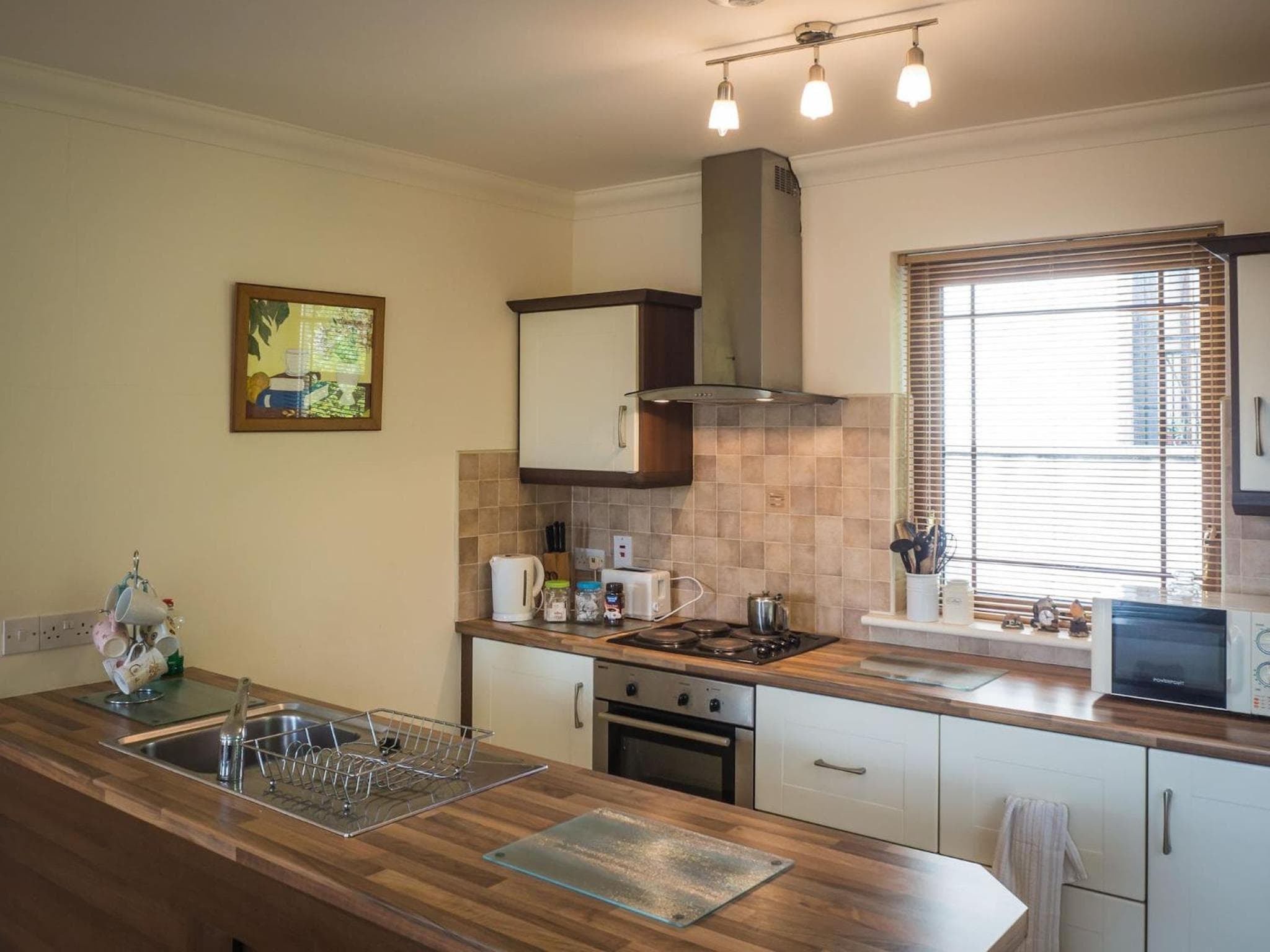 17 Canons Lane photo 2