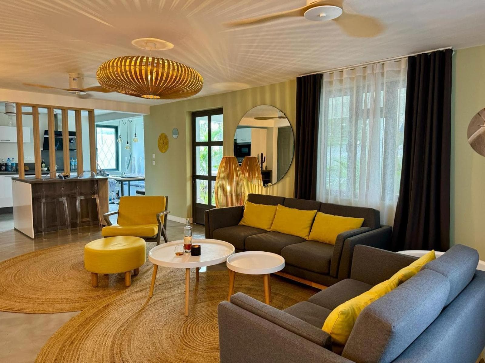 Beautiful beach apartment photo 8