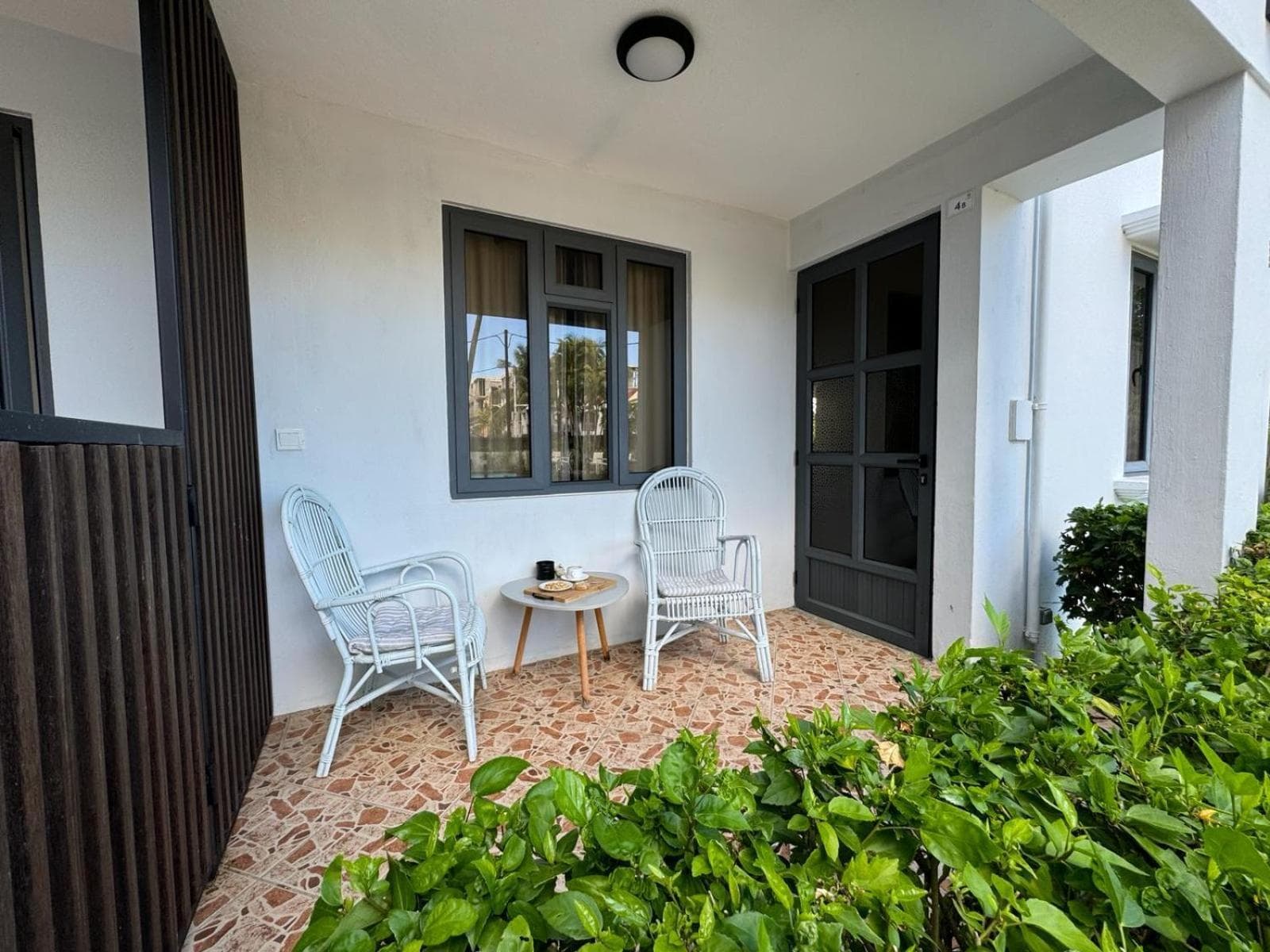 Beautiful beach apartment photo 5