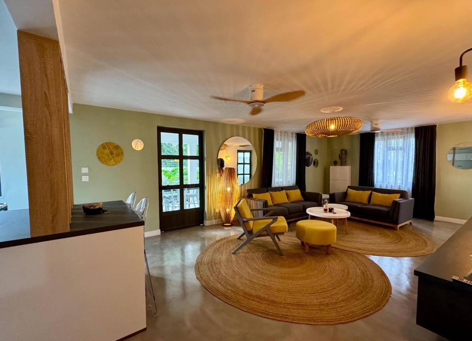 Beautiful beach apartment photo 6