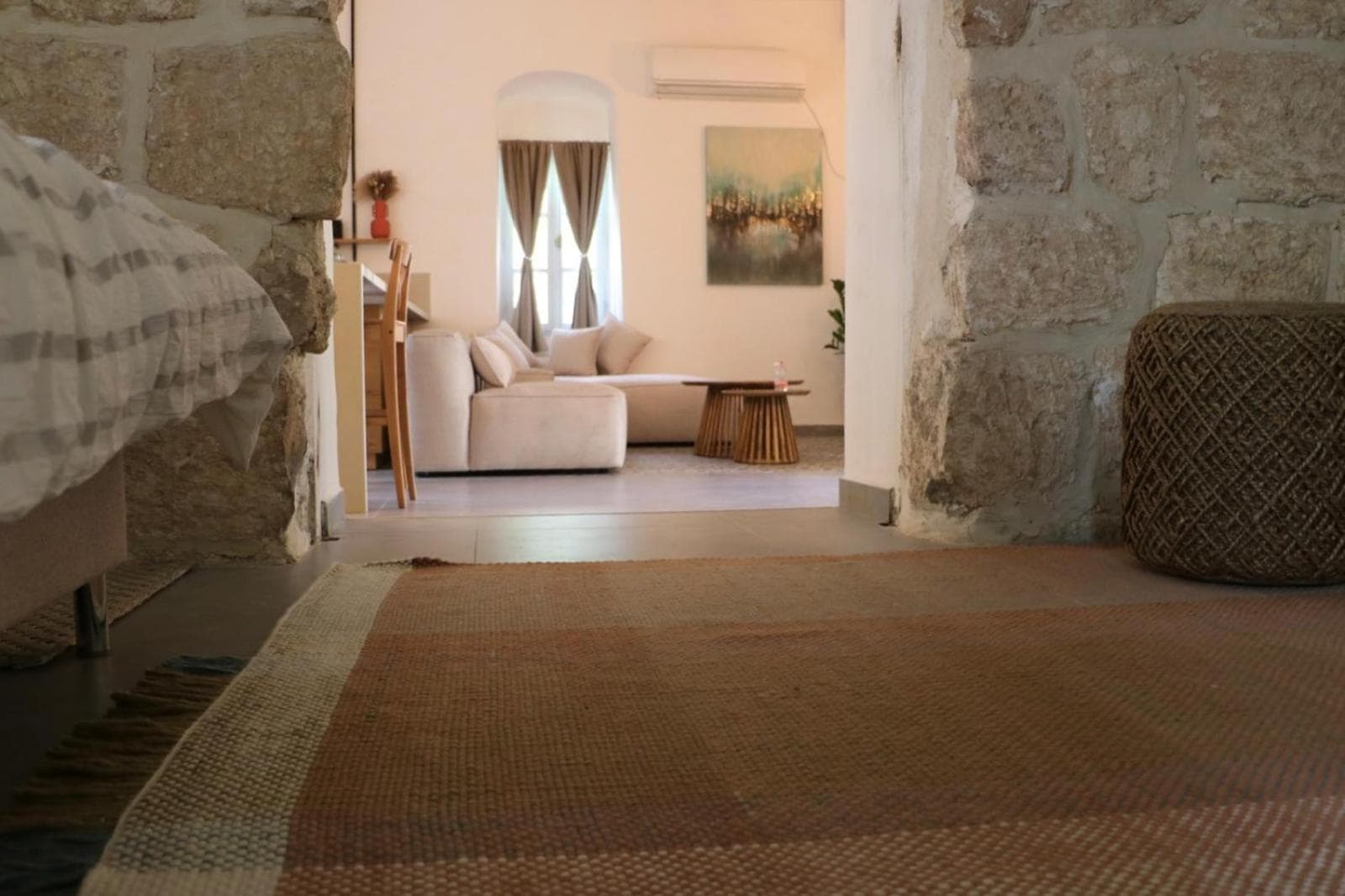 The stone house photo 8