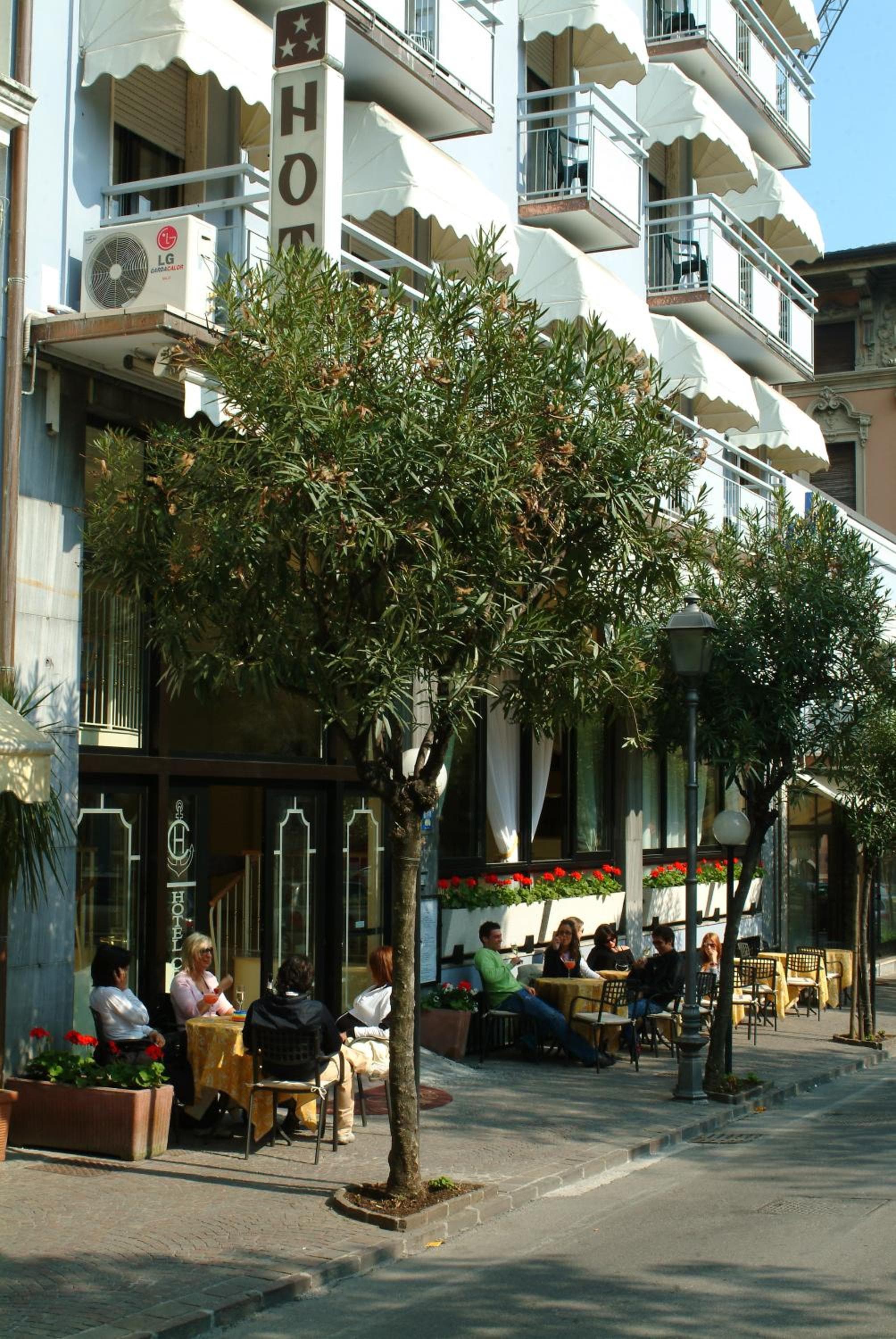 Hotel Commercio photo 4