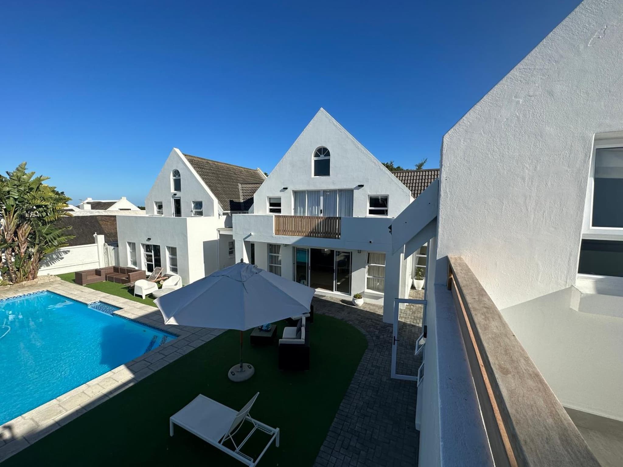 Adrift Guesthouse photo 3