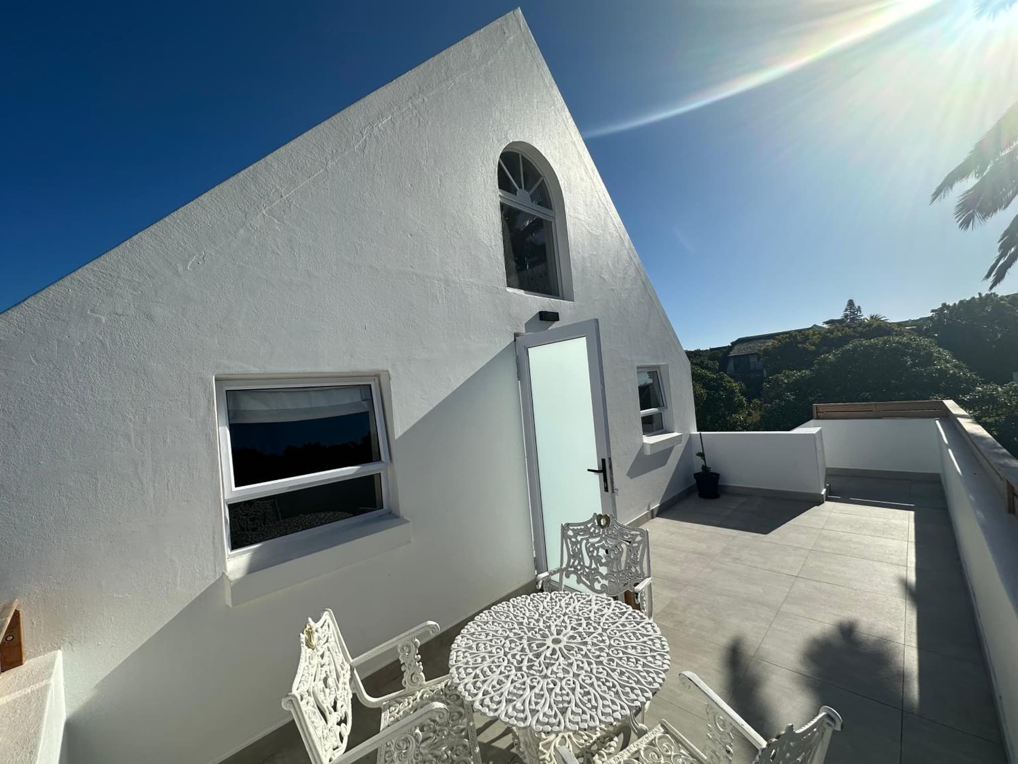 Adrift Guesthouse photo 5