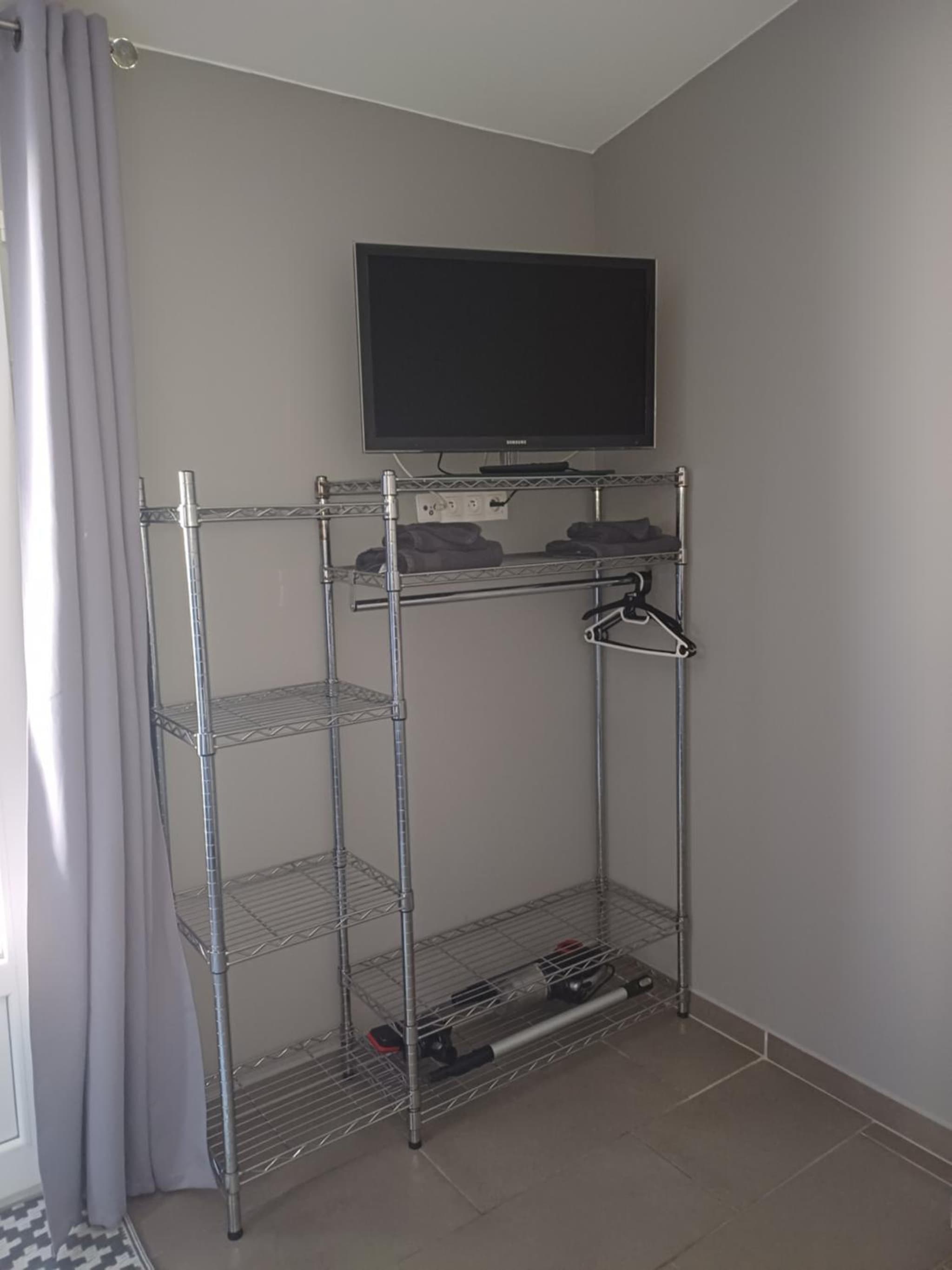 Studio meublé tout confort climatisé photo 7
