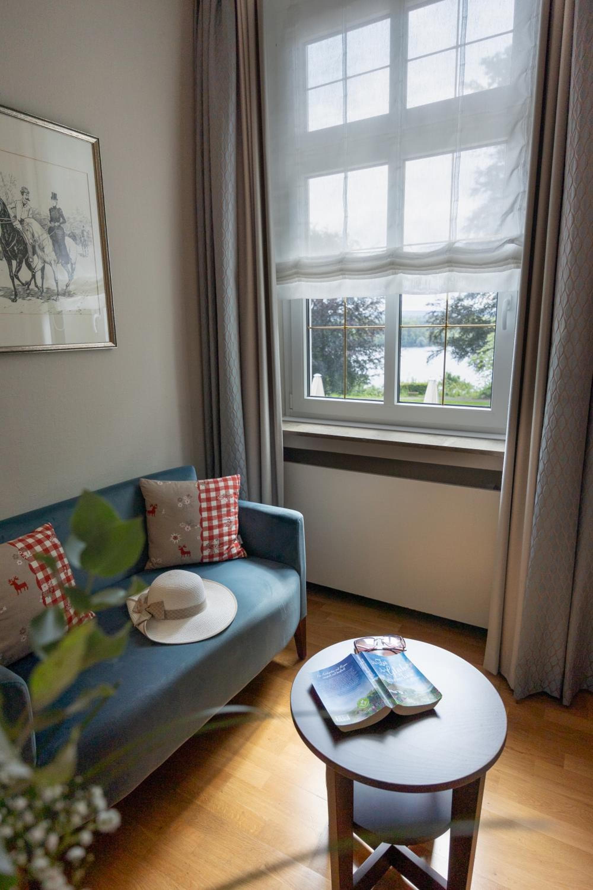Hotel Haus Delecke photo 3
