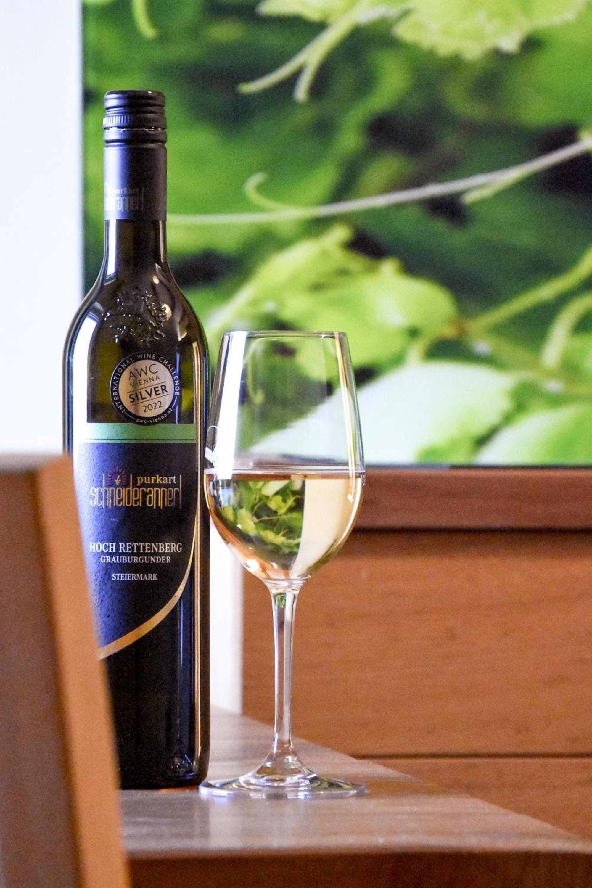 Weingut Buschenschank Schneiderannerl photo 3